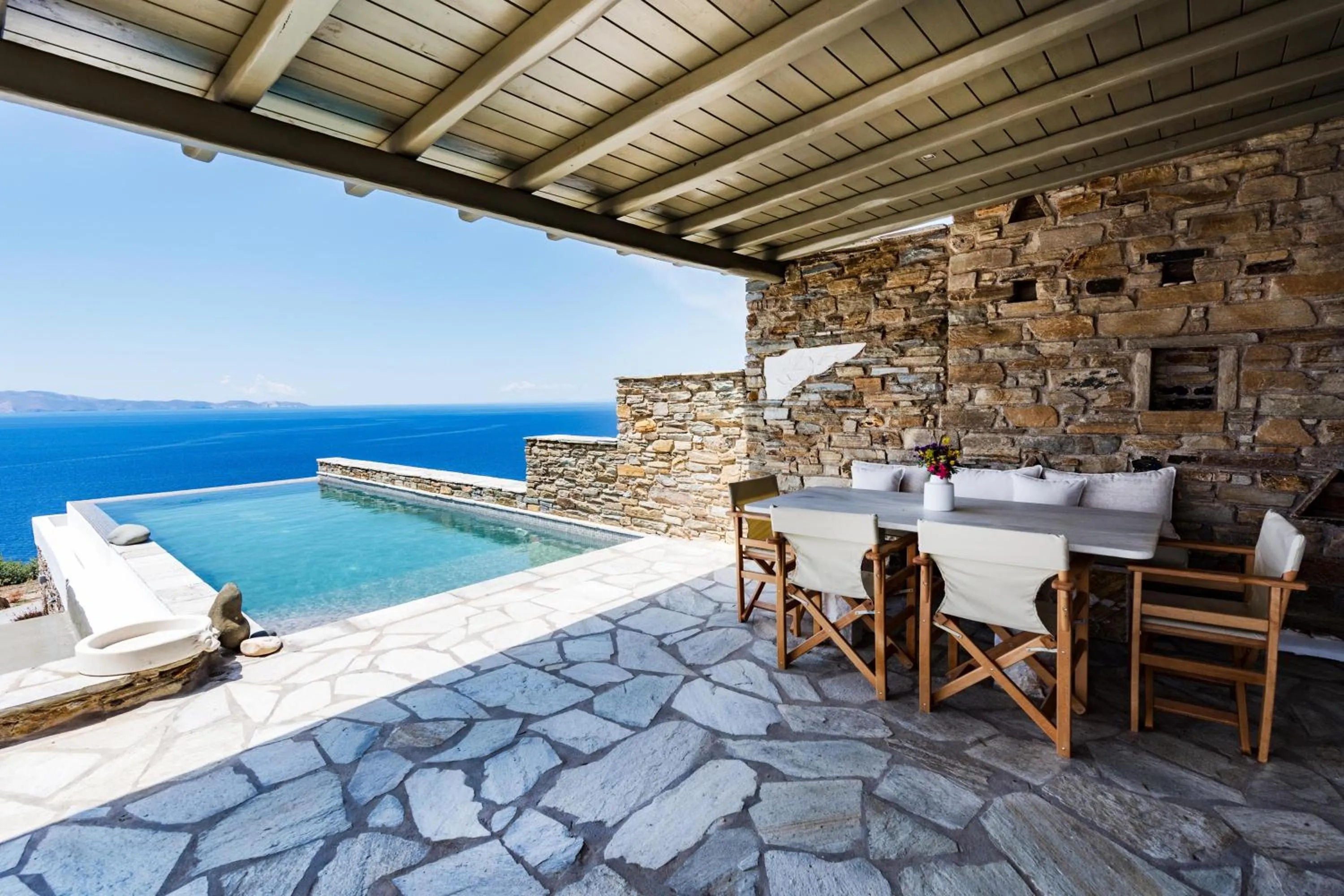 VATHI BLEU PRIVATE VILLAS