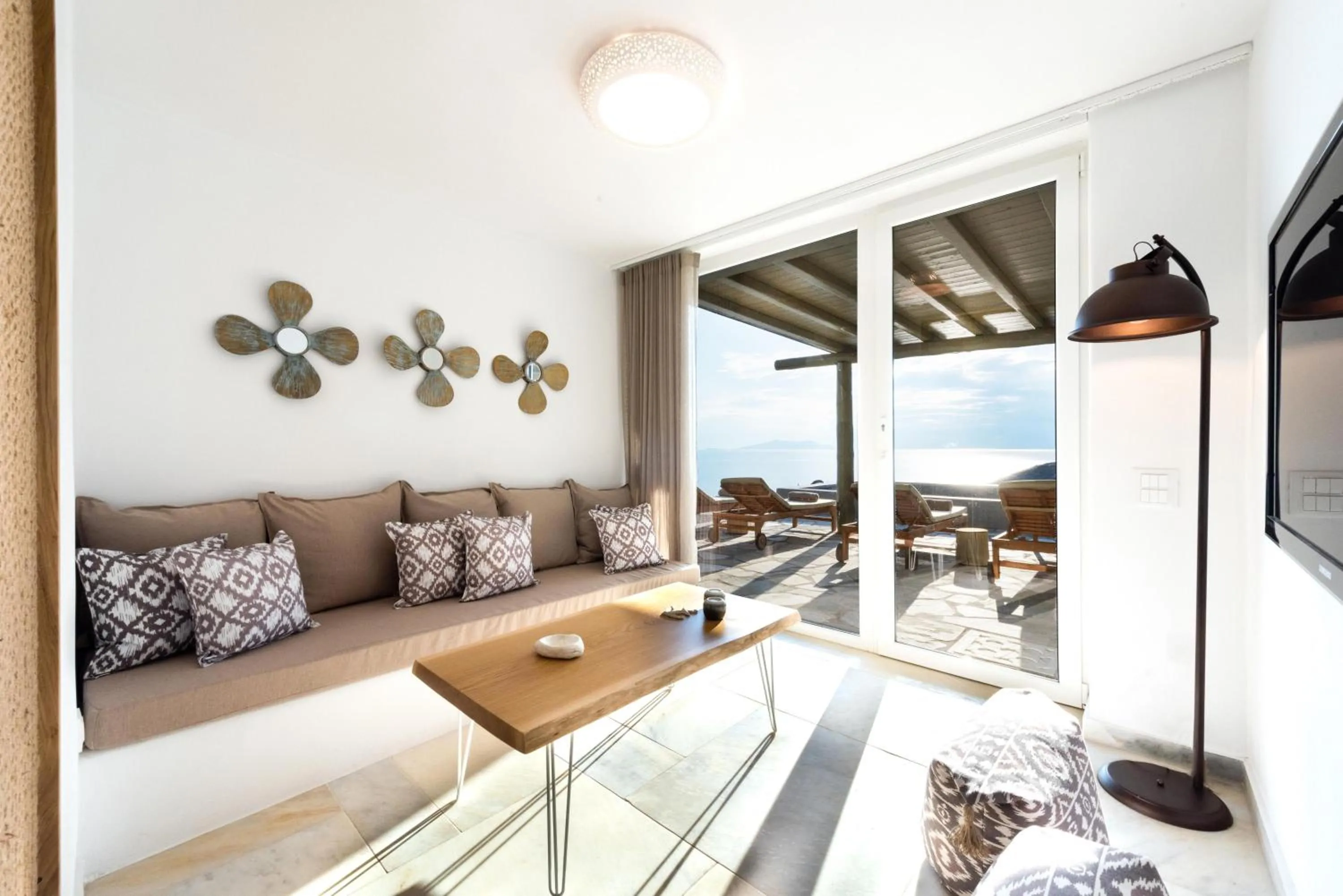 VATHI BLEU PRIVATE VILLAS