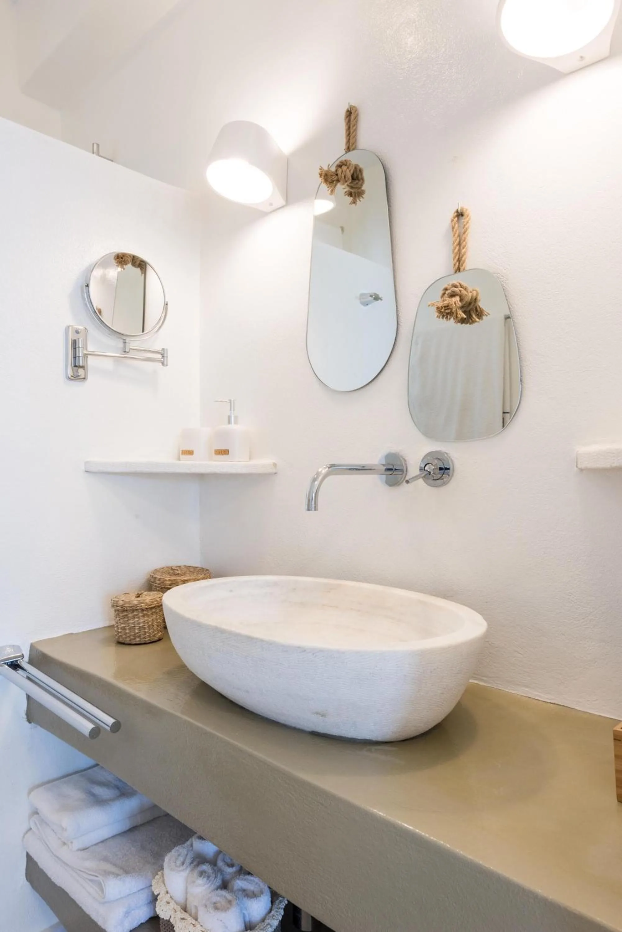 VATHI BLEU PRIVATE VILLAS