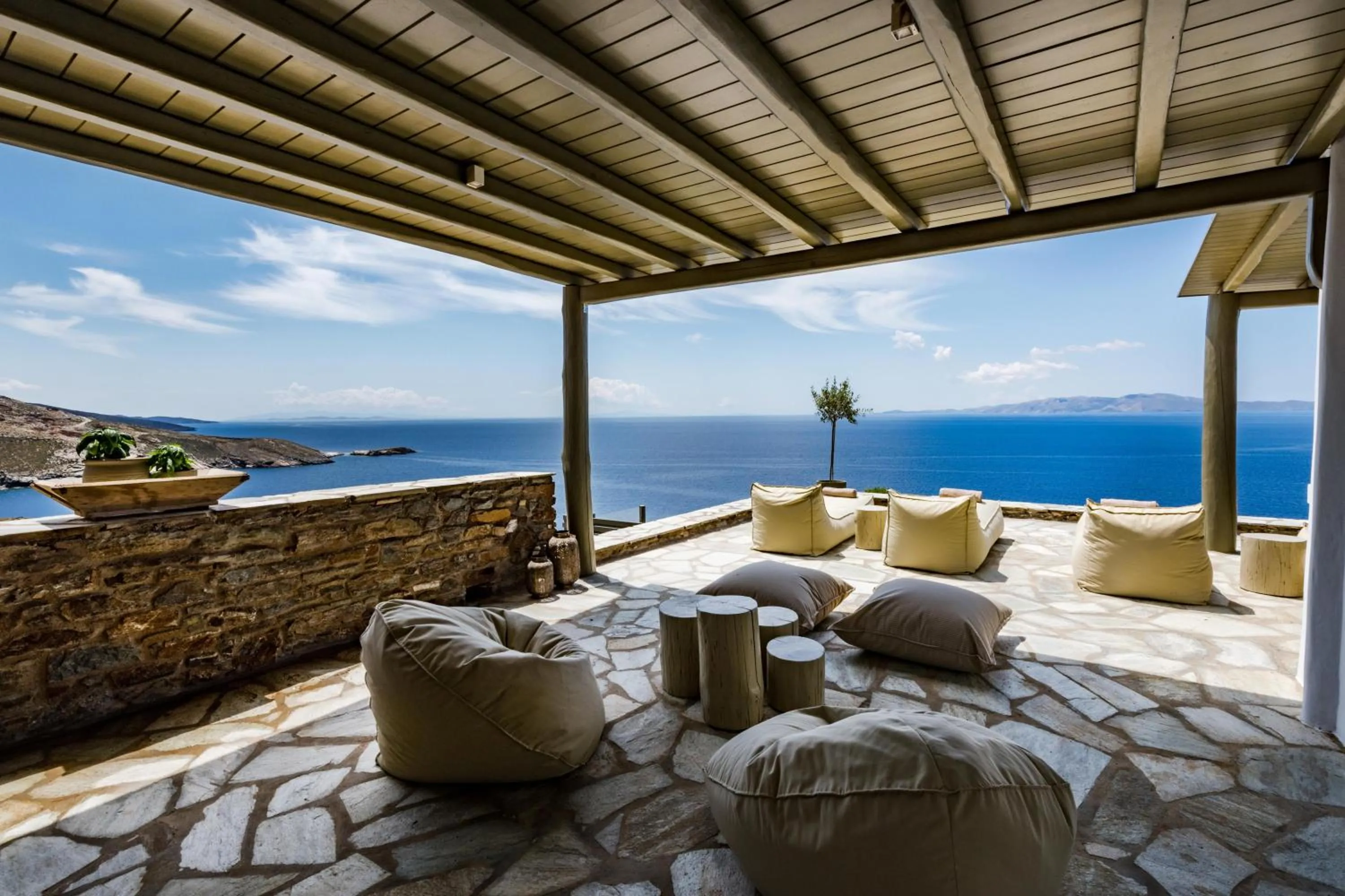 VATHI BLEU PRIVATE VILLAS