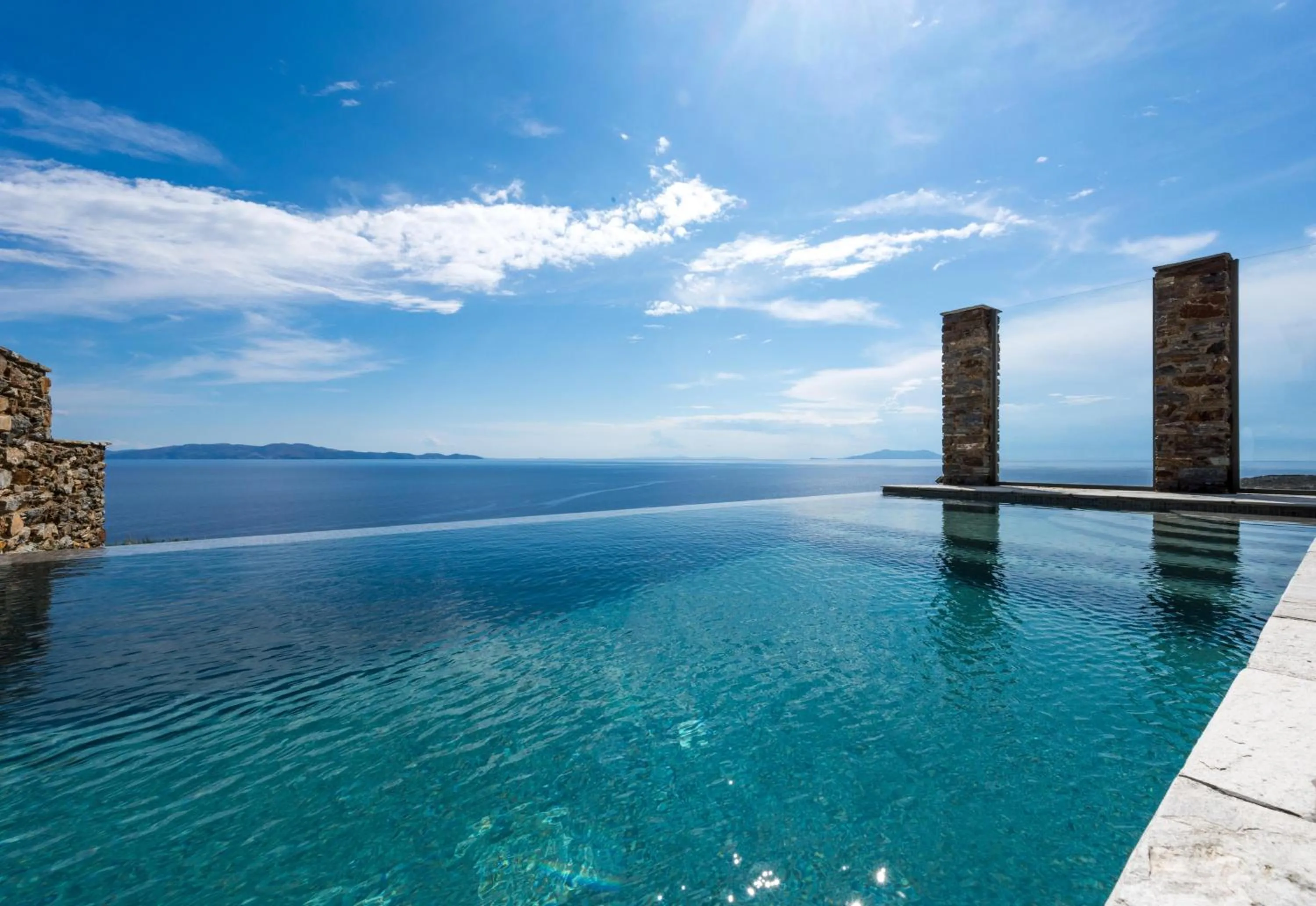 VATHI BLEU PRIVATE VILLAS