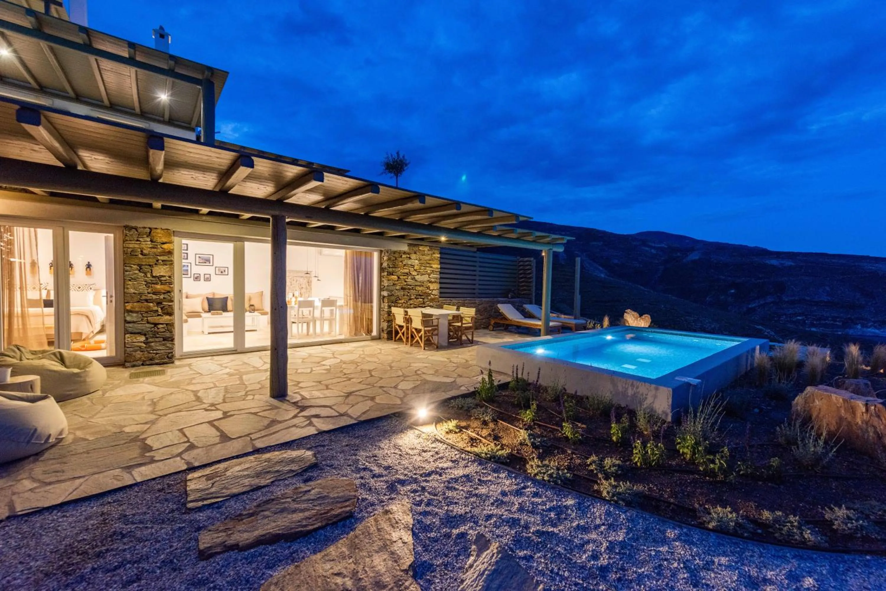 VATHI BLEU PRIVATE VILLAS