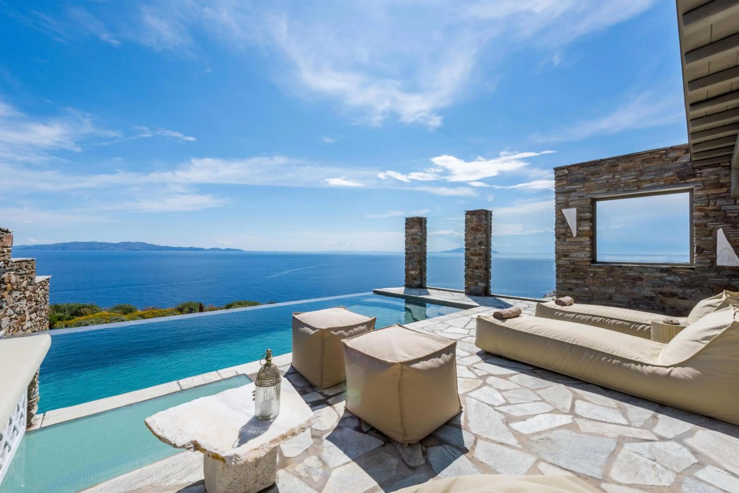VATHI BLEU PRIVATE VILLAS