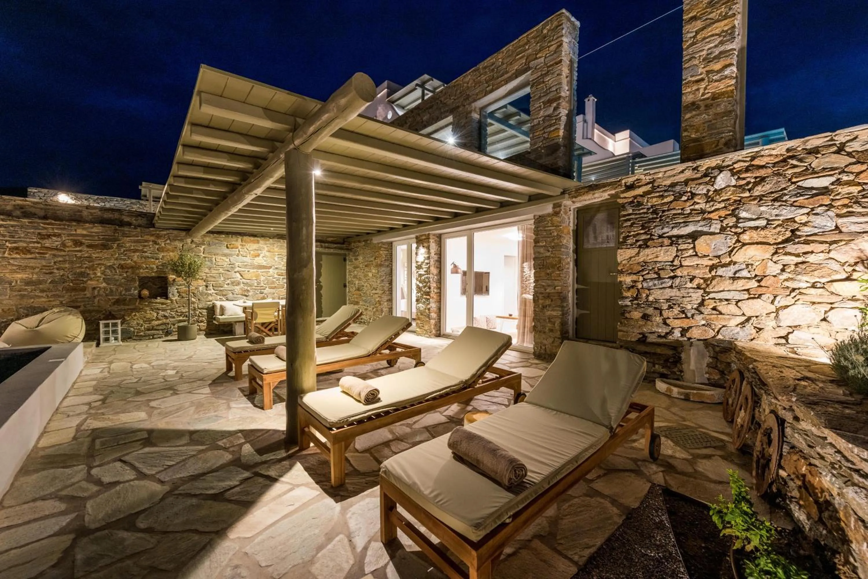 VATHI BLEU PRIVATE VILLAS