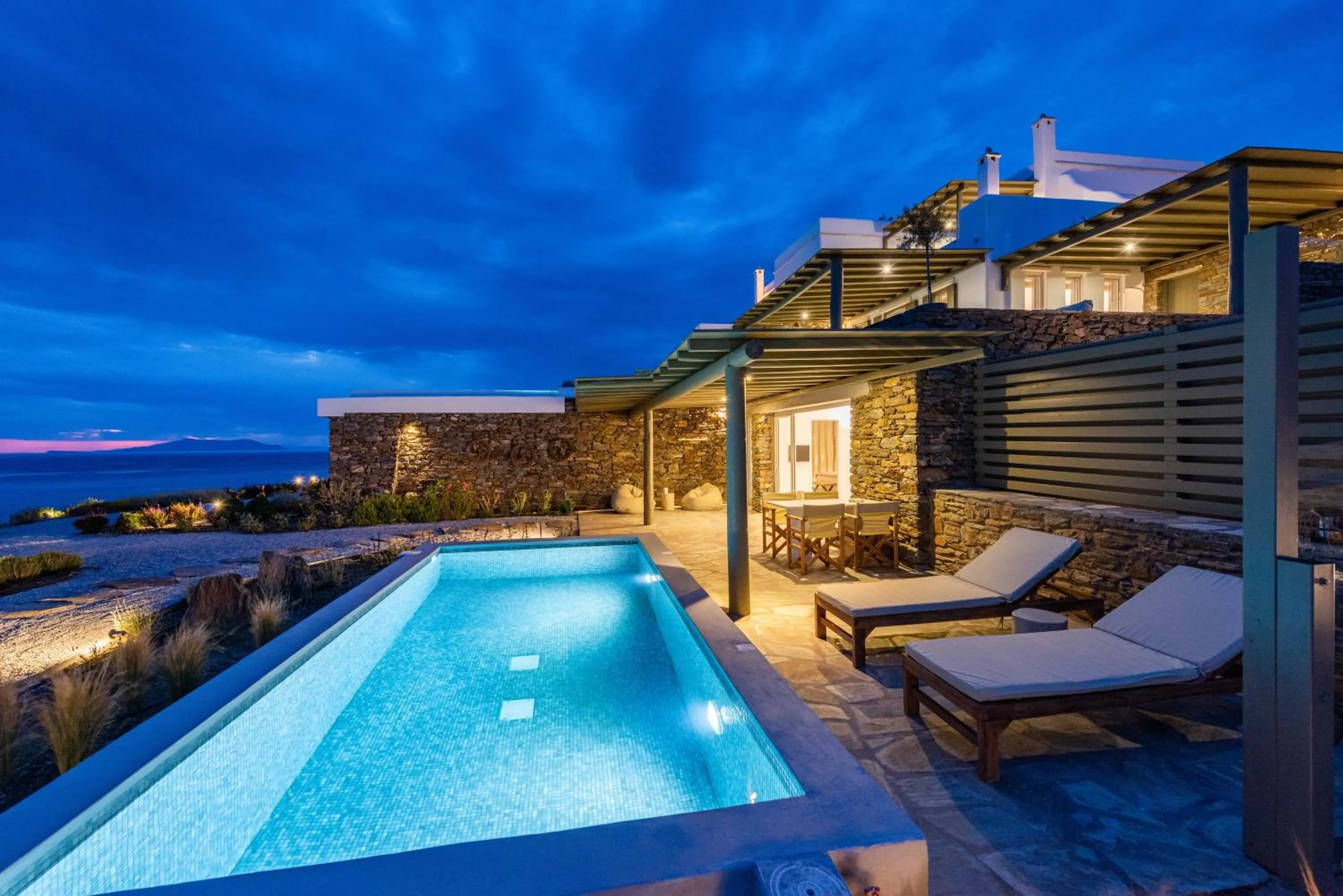 VATHI BLEU PRIVATE VILLAS