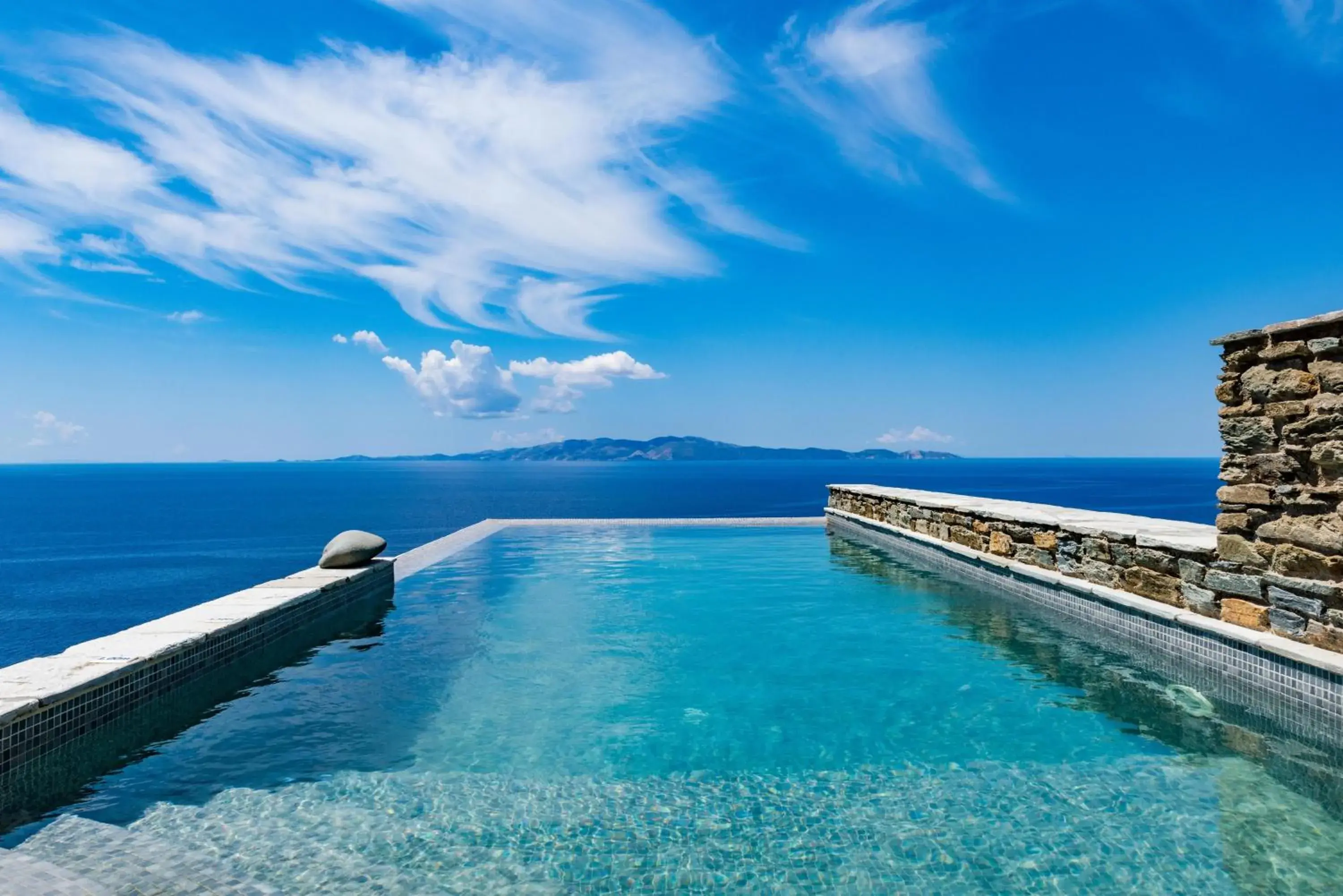 VATHI BLEU PRIVATE VILLAS VATHI BLEU PRIVATE VILLAS