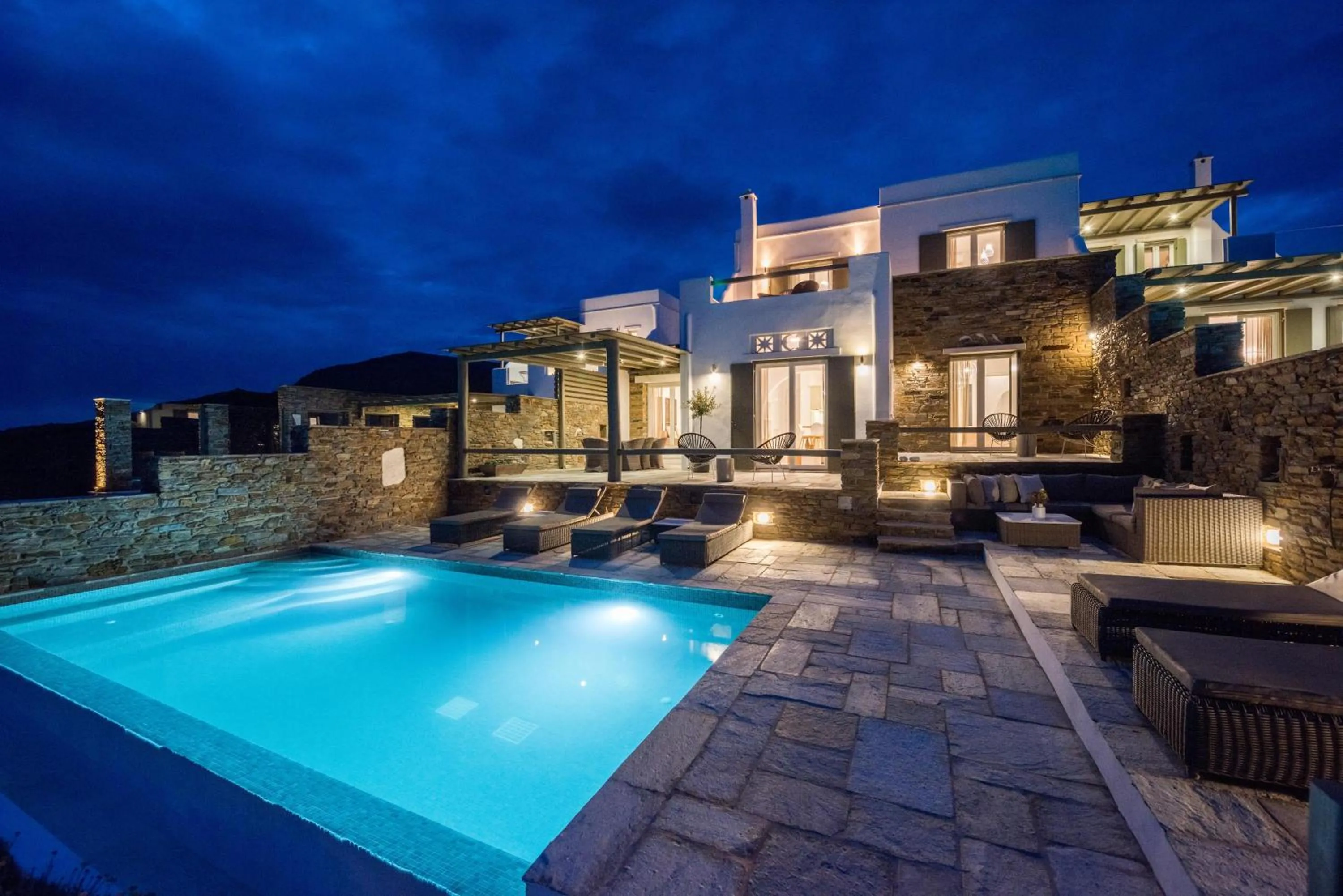 VATHI BLEU PRIVATE VILLAS