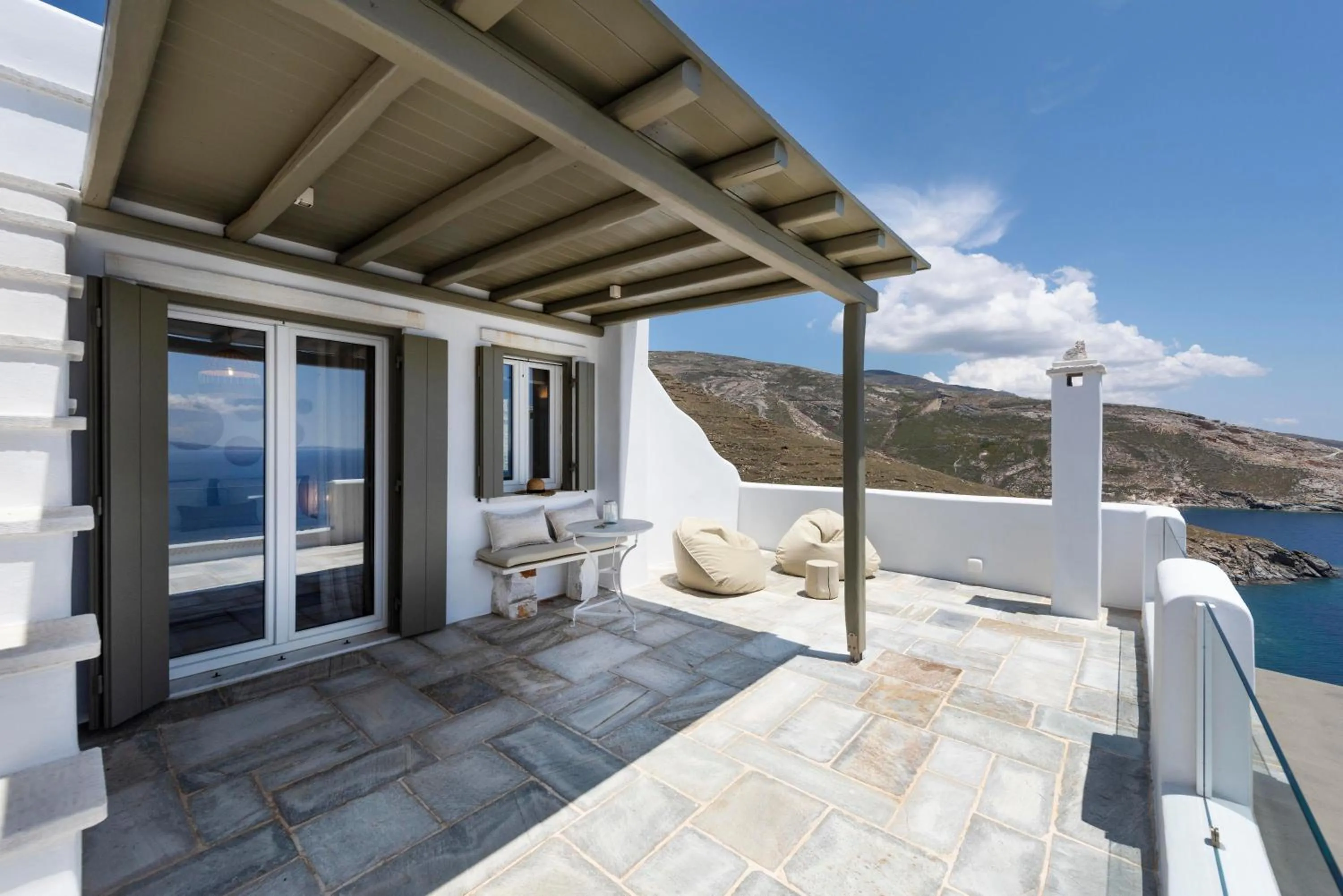 VATHI BLEU PRIVATE VILLAS