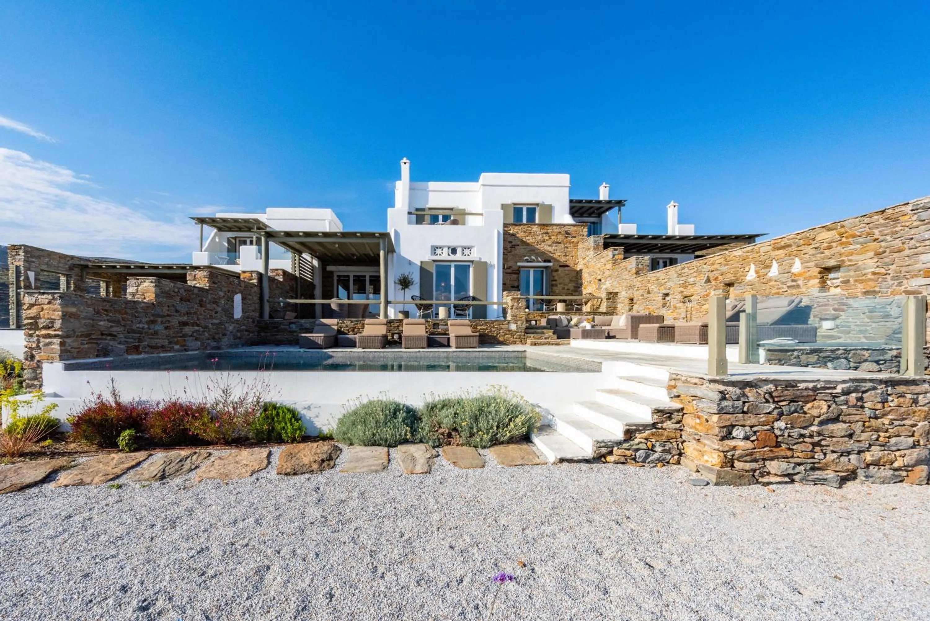 VATHI BLEU PRIVATE VILLAS