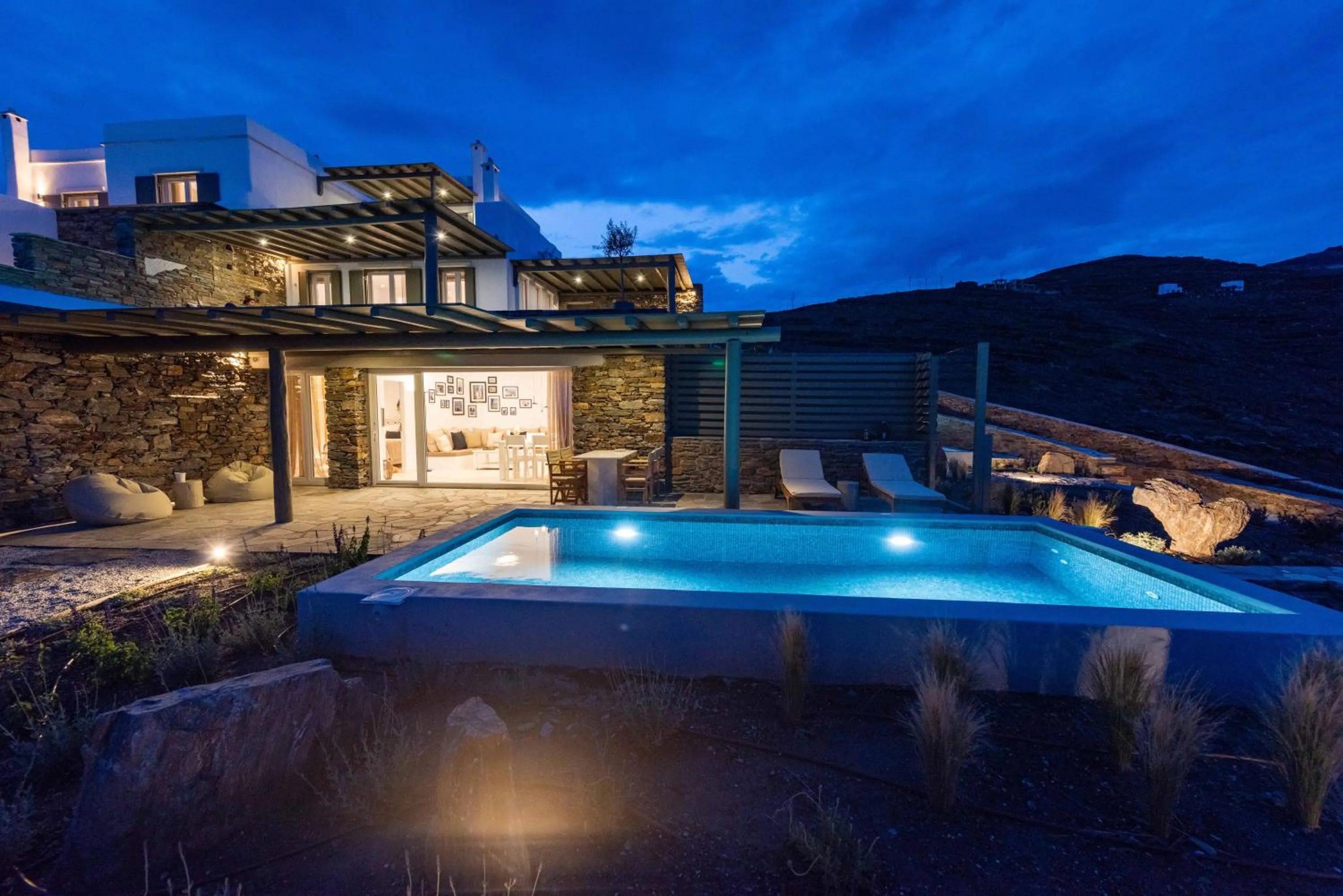 VATHI BLEU PRIVATE VILLAS