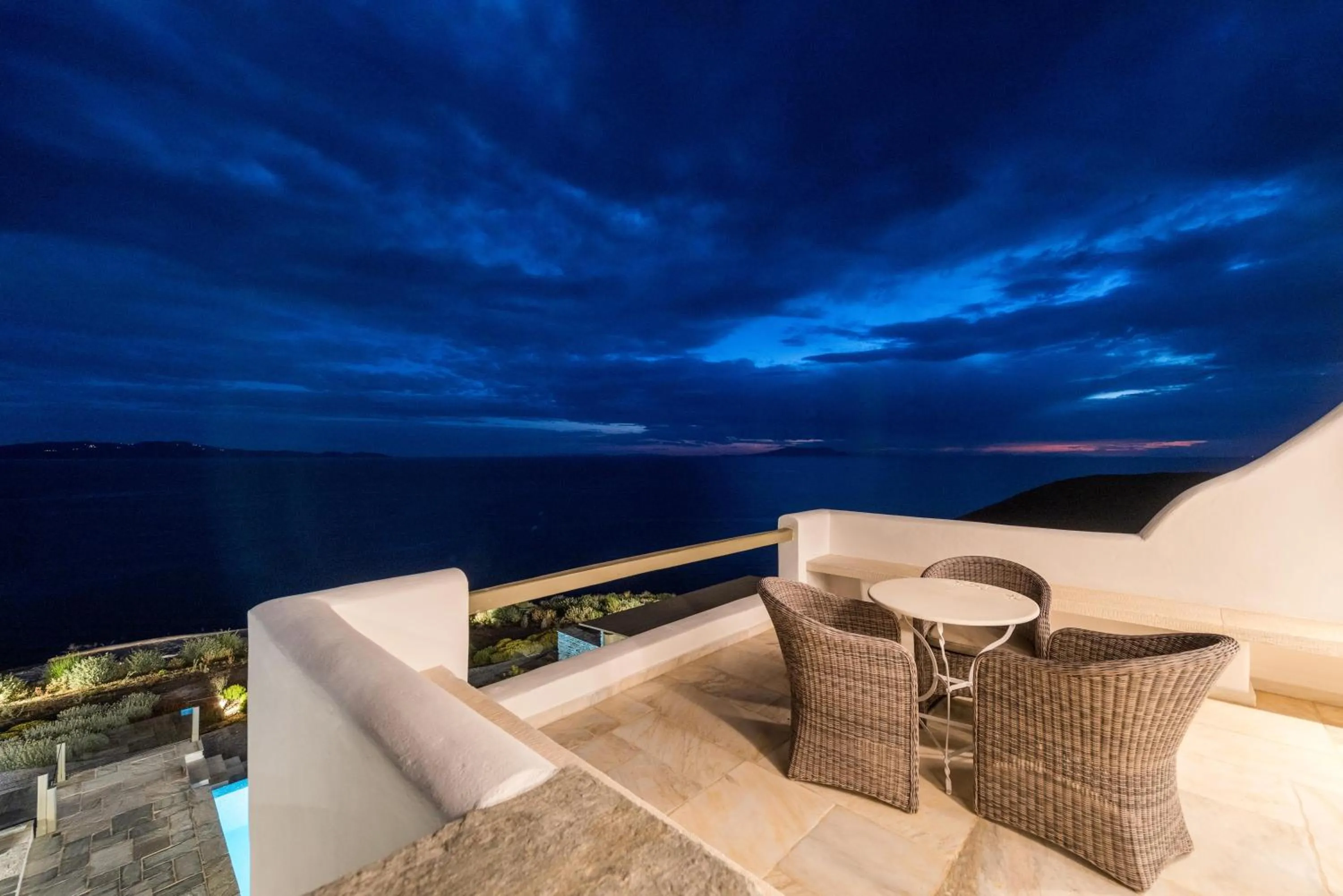 VATHI BLEU PRIVATE VILLAS