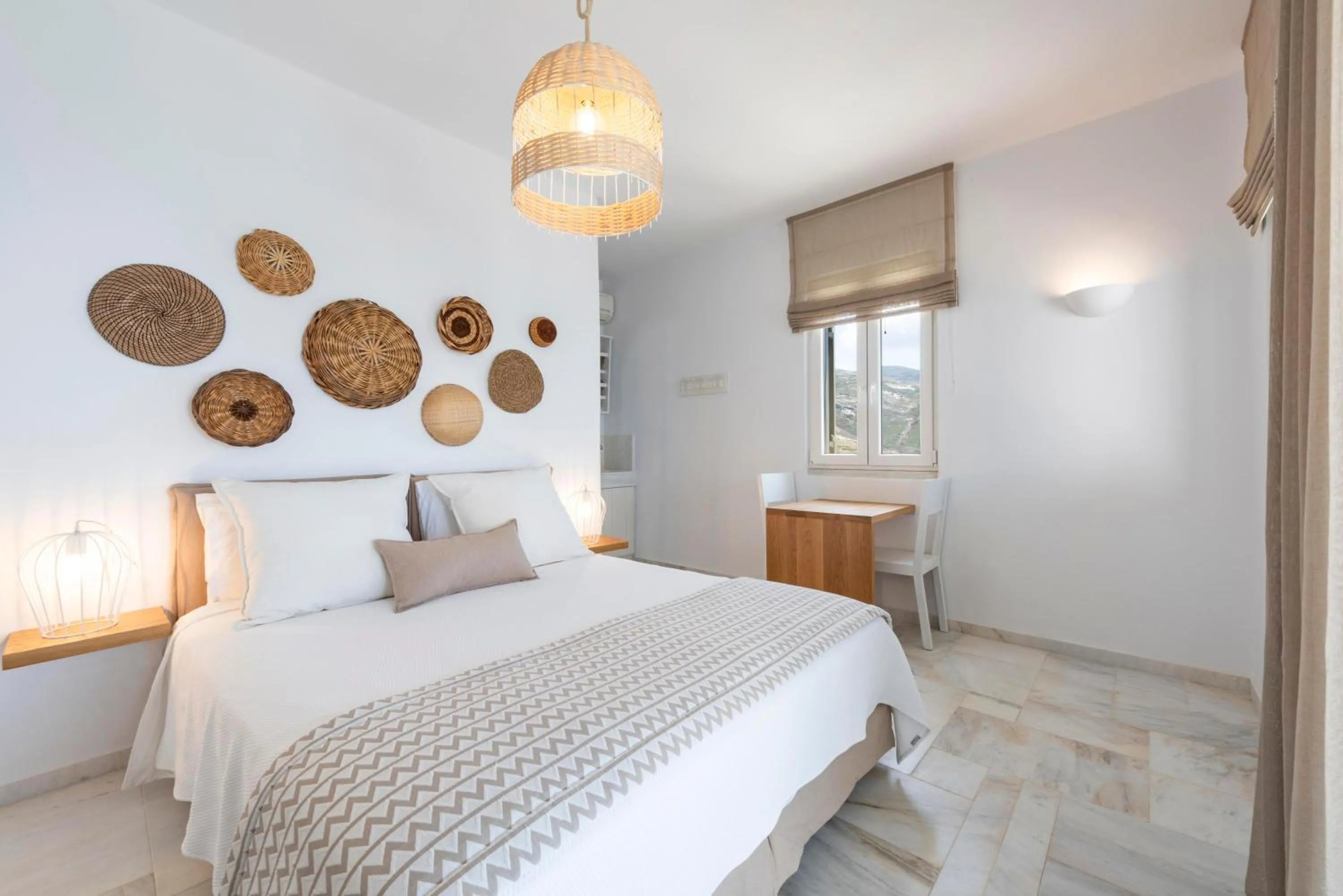 Bed in VATHI BLEU PRIVATE VILLAS