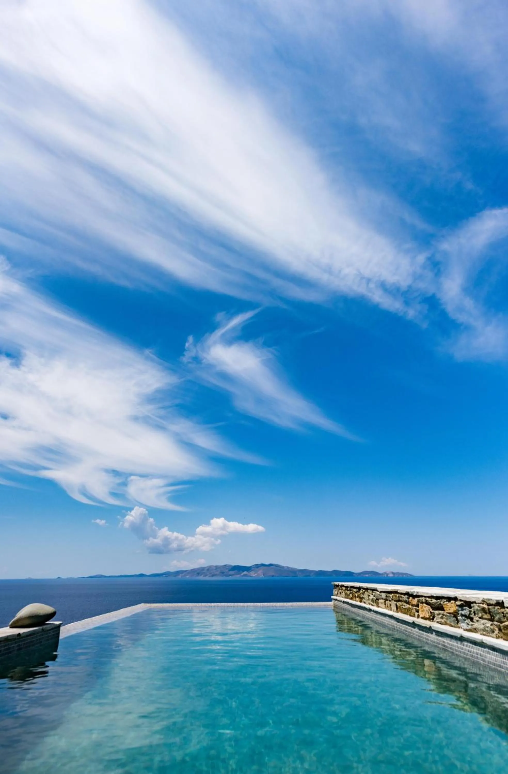 VATHI BLEU PRIVATE VILLAS
