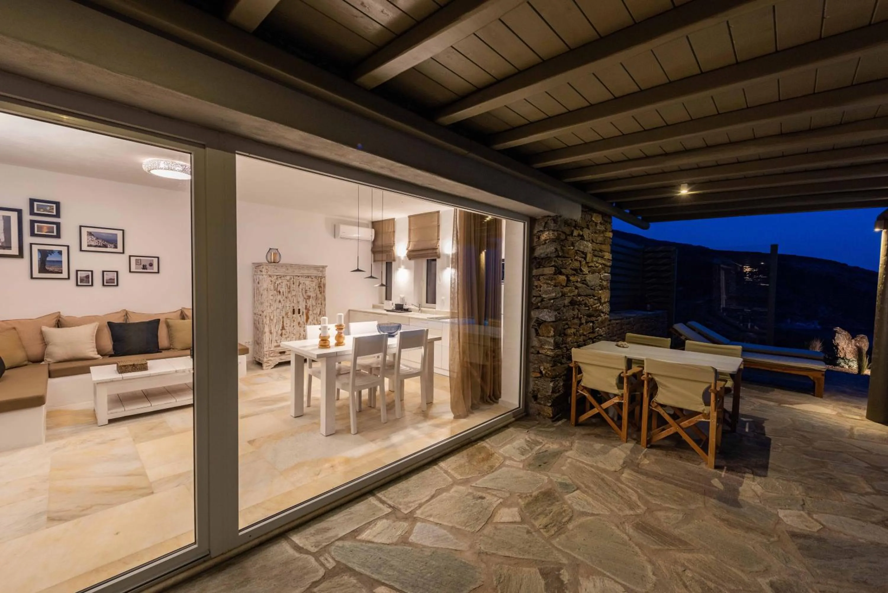 VATHI BLEU PRIVATE VILLAS
