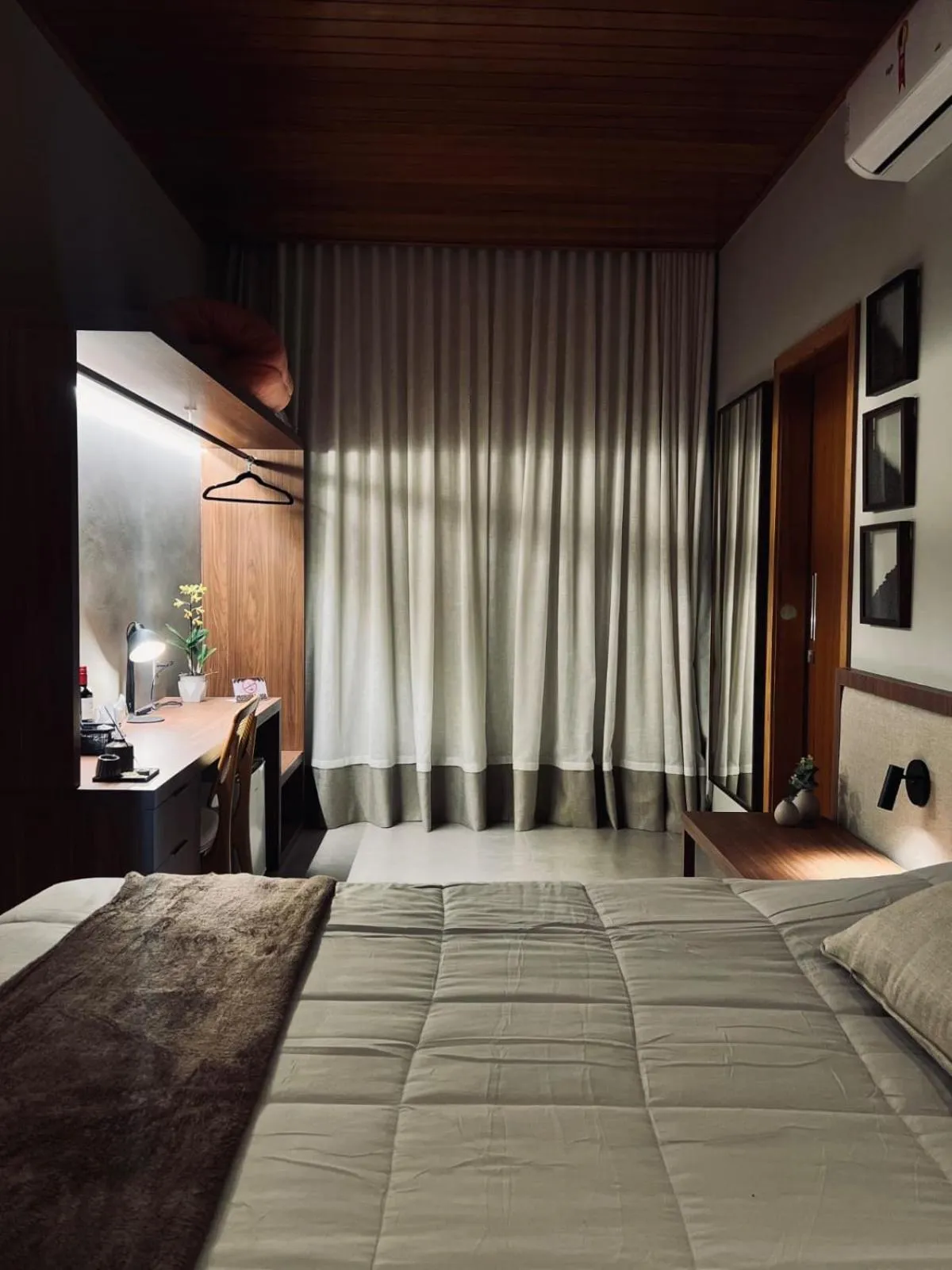 Bed in Café Palace Hotel