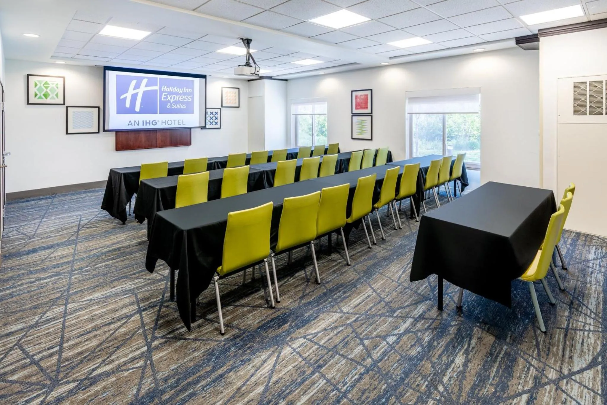 Meeting/conference room in Holiday Inn Express & Suites Denver North - Thornton by IHG