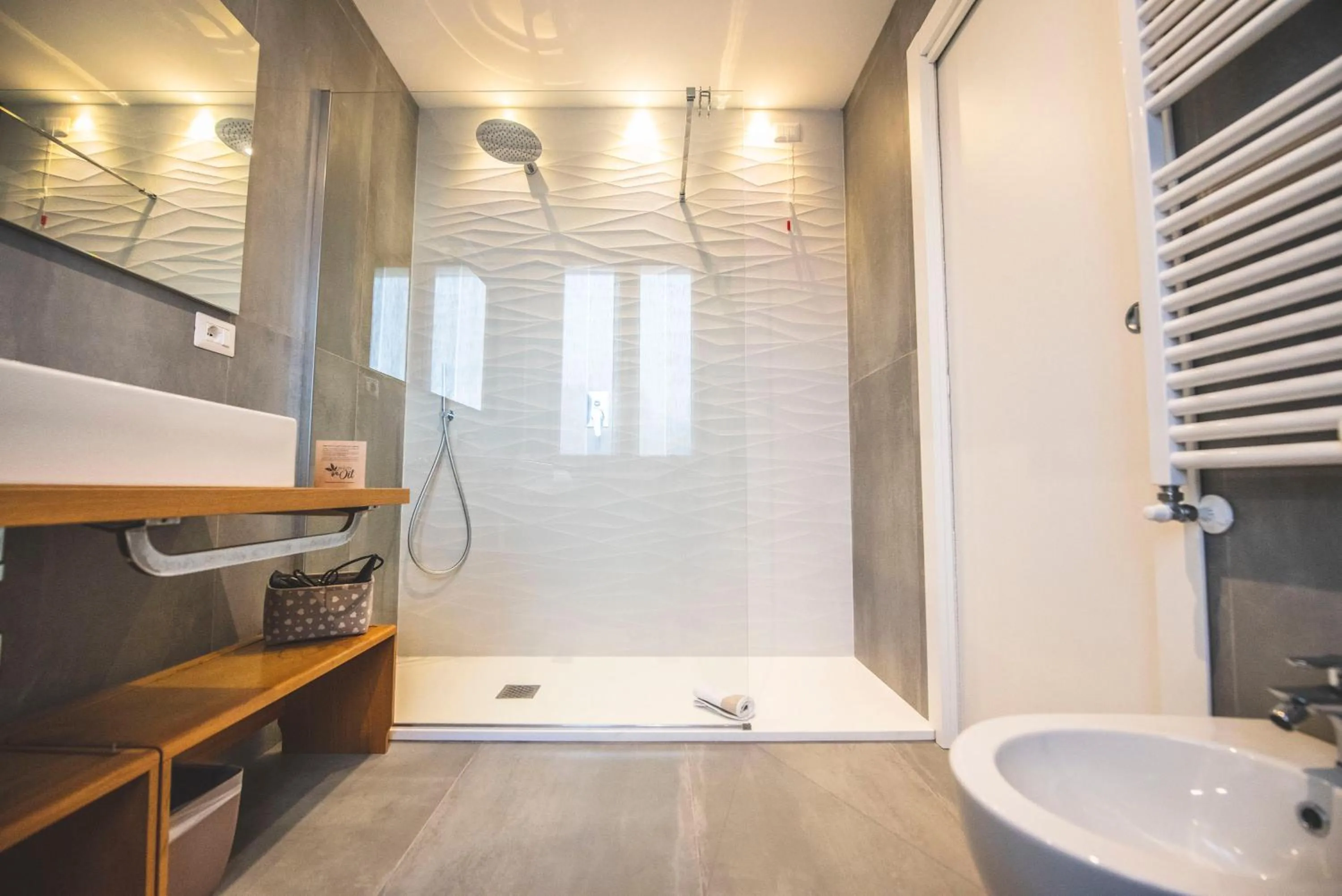 Shower in B&B Il Girasole