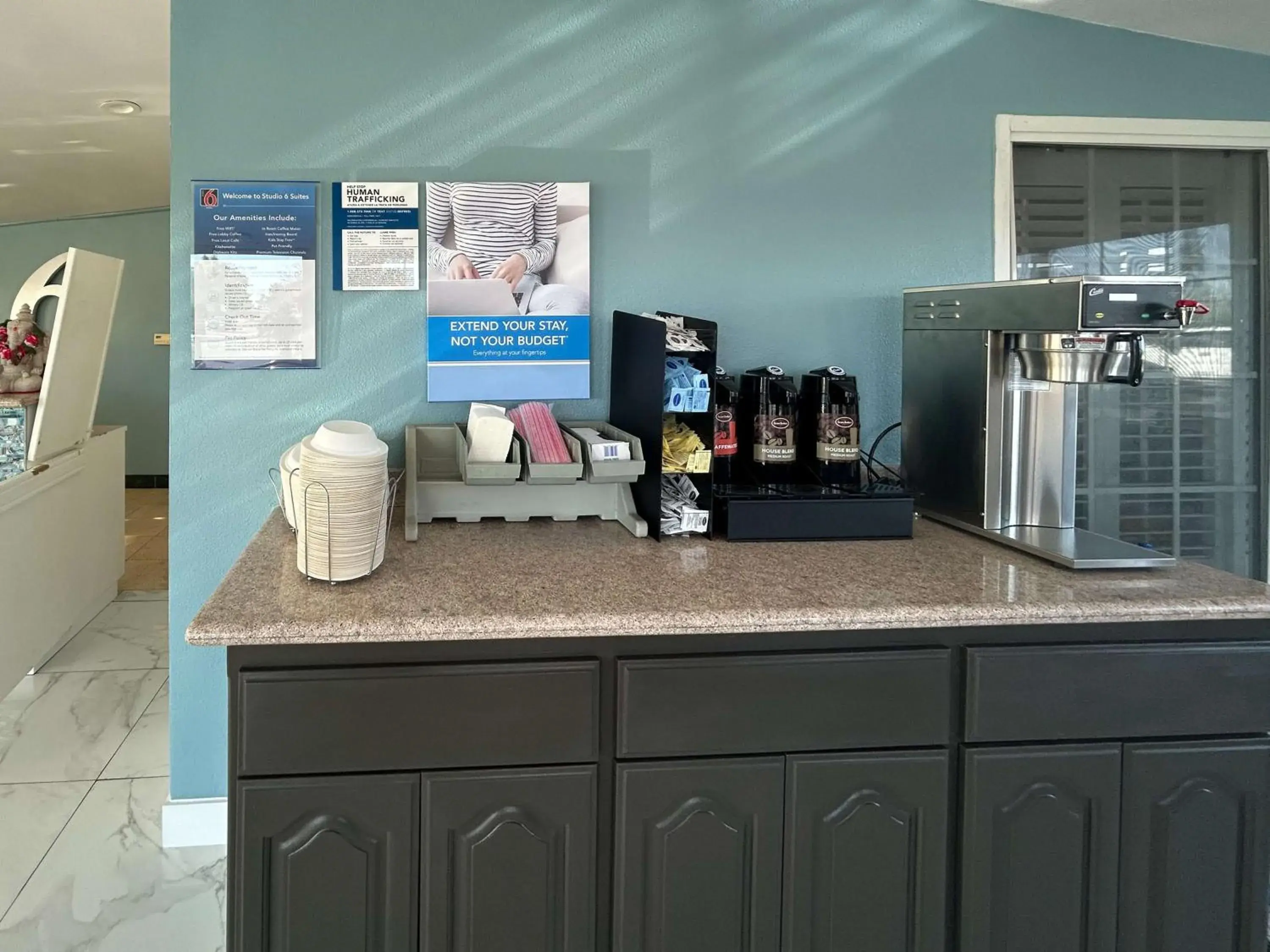 Lobby or reception in Gateway Inn Lobby or reception in Gateway Inn