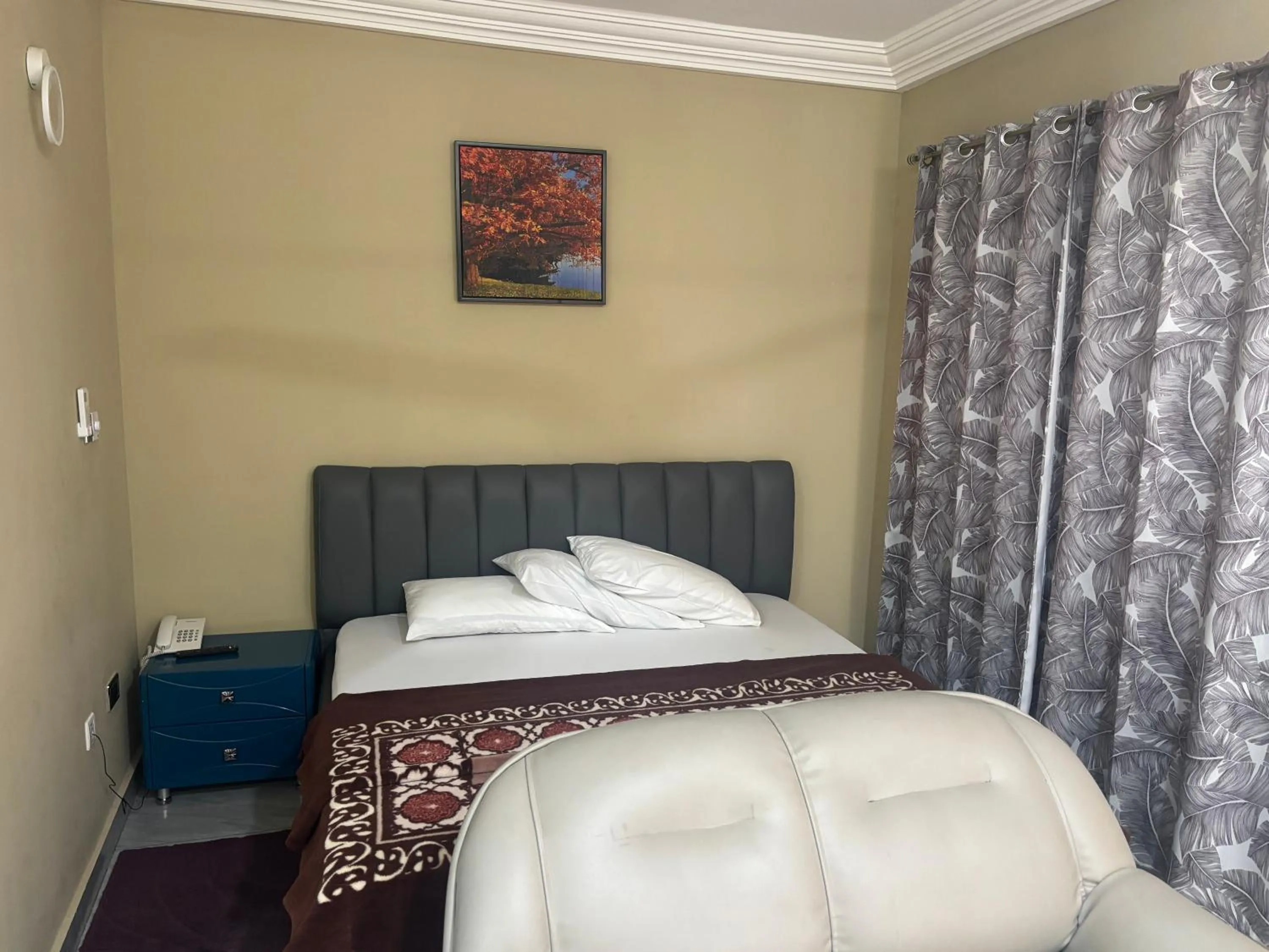 Bed in Bonsukoda Lodge