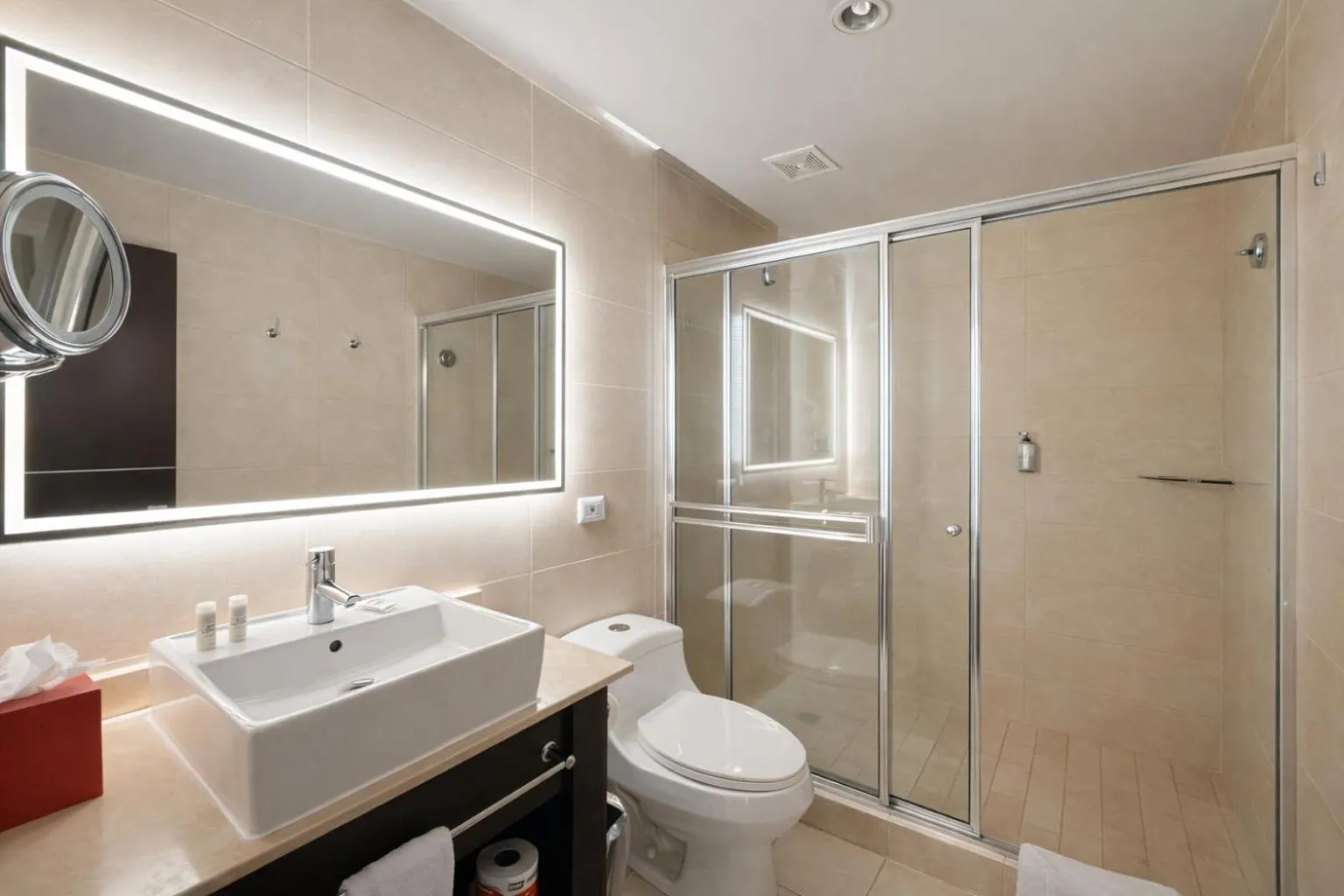Toilet in Tryp by Wyndham Panama Centro