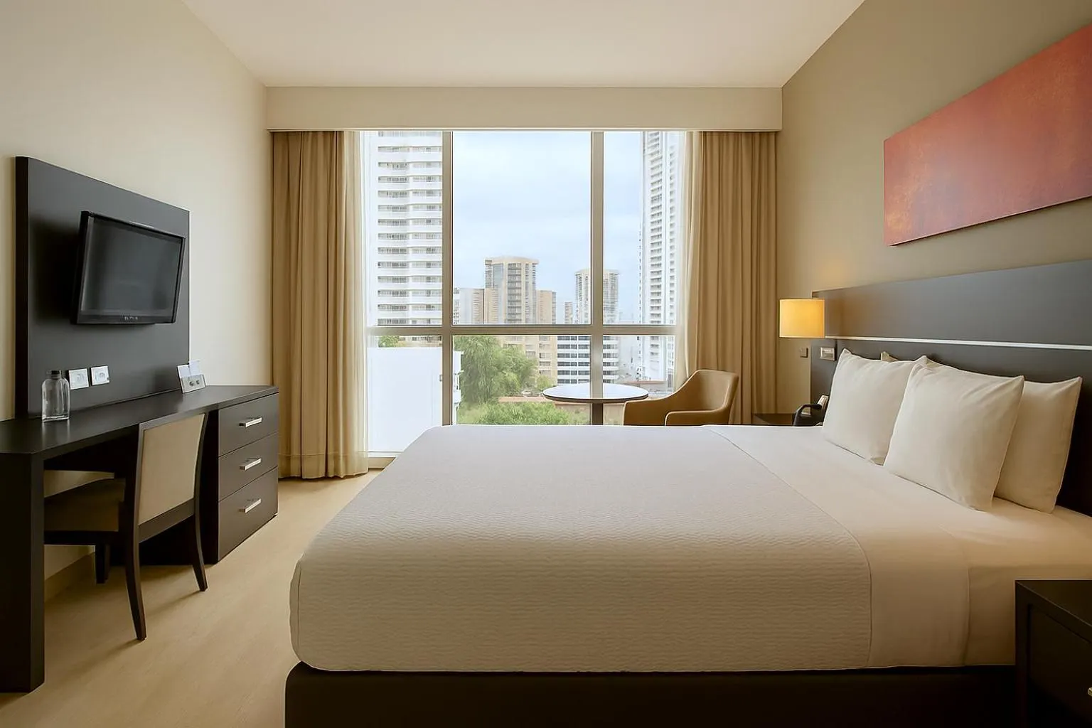 Bedroom, Bed in Tryp by Wyndham Panama Centro