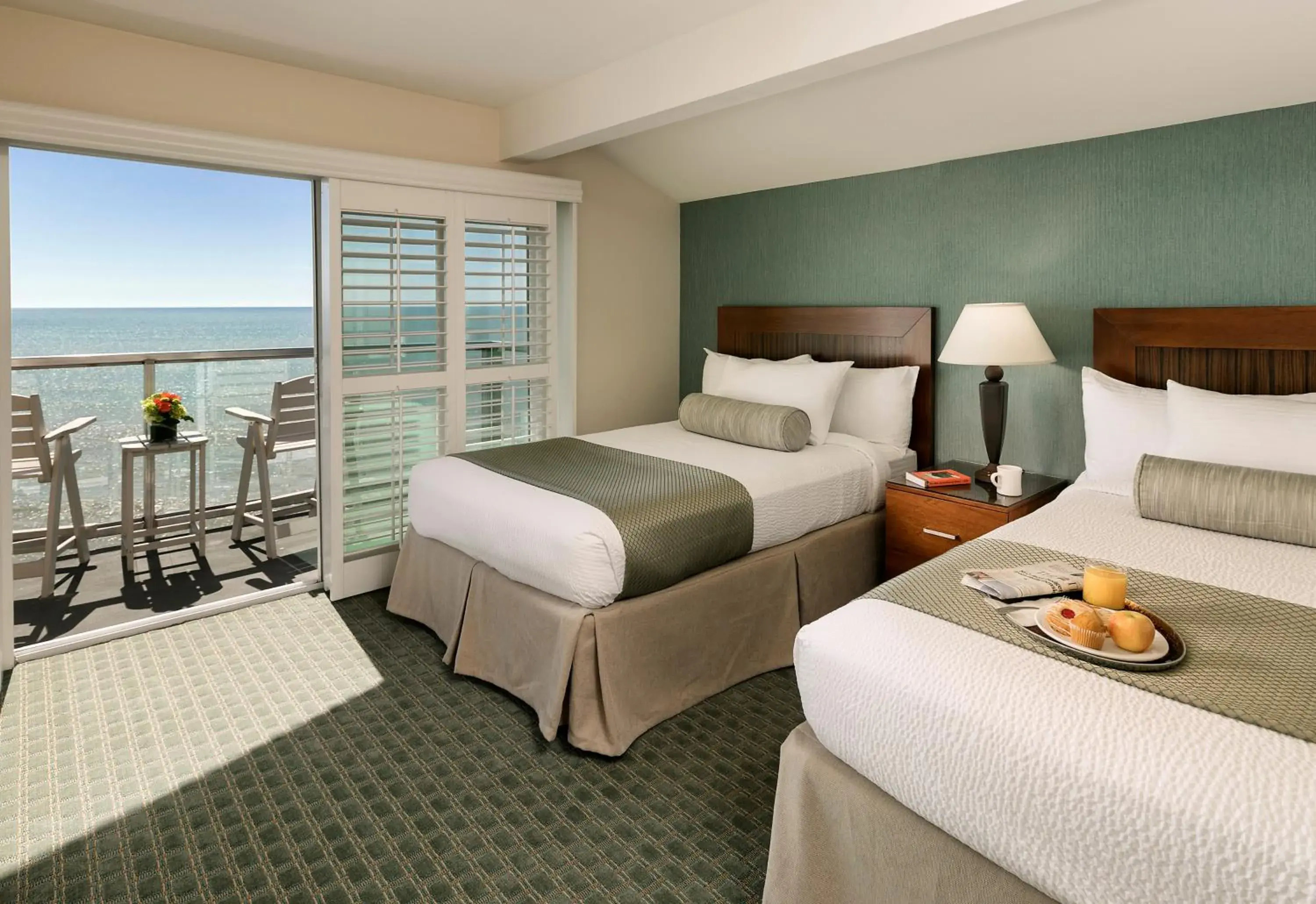 Bed in Shore Cliff Hotel Bed in Shore Cliff Hotel