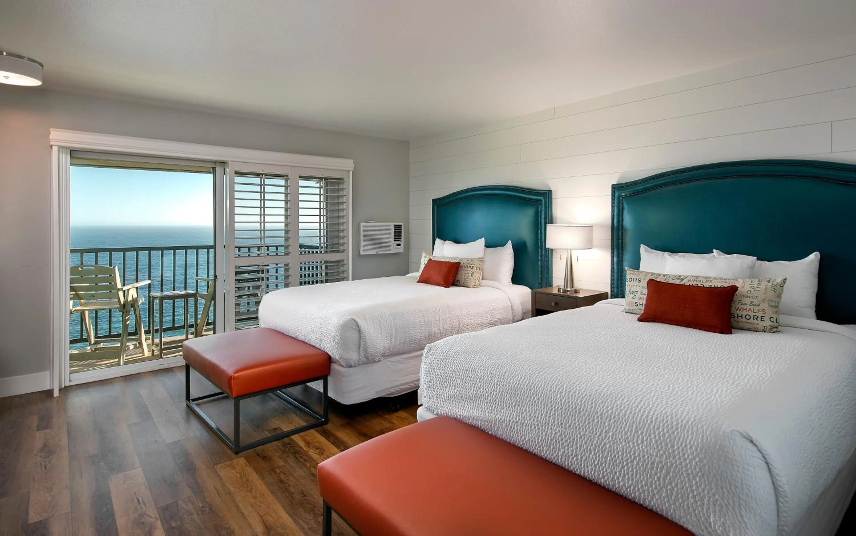 Bedroom, Bed in Shore Cliff Hotel