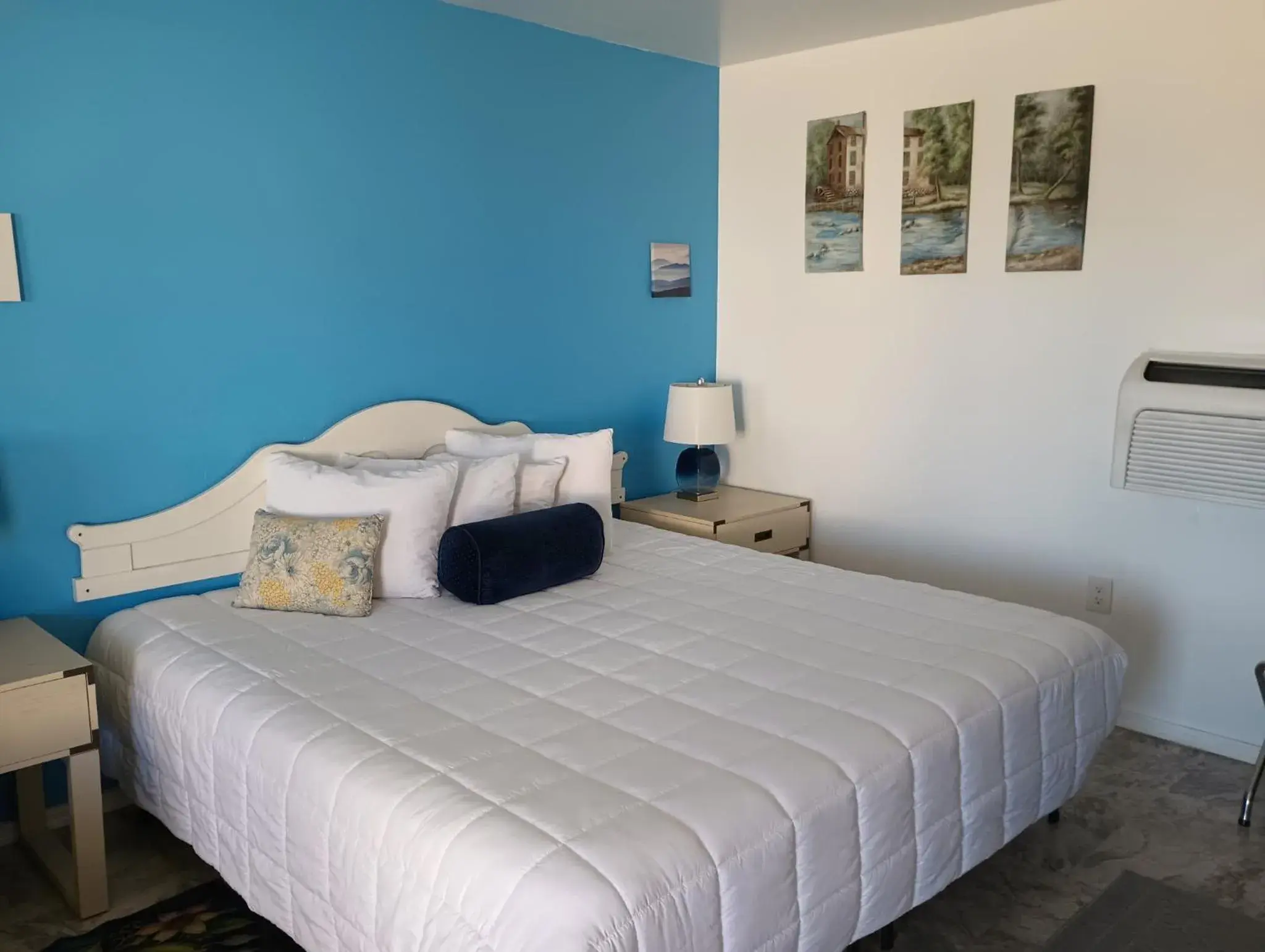 Bed in Rose's Motel Bed in Rose's Motel