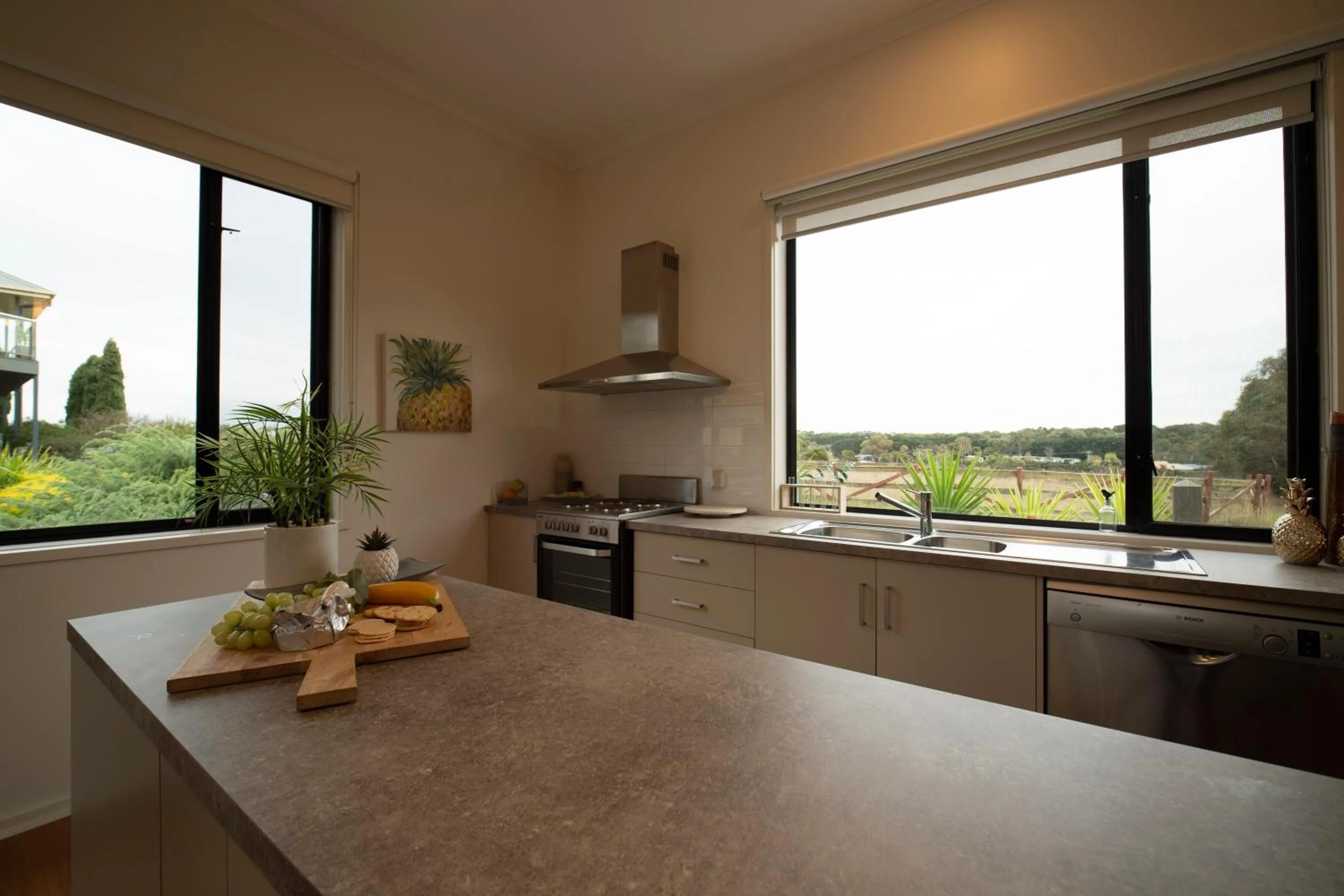 Kitchen or kitchenette in Hilltop Apartments Phillip Island