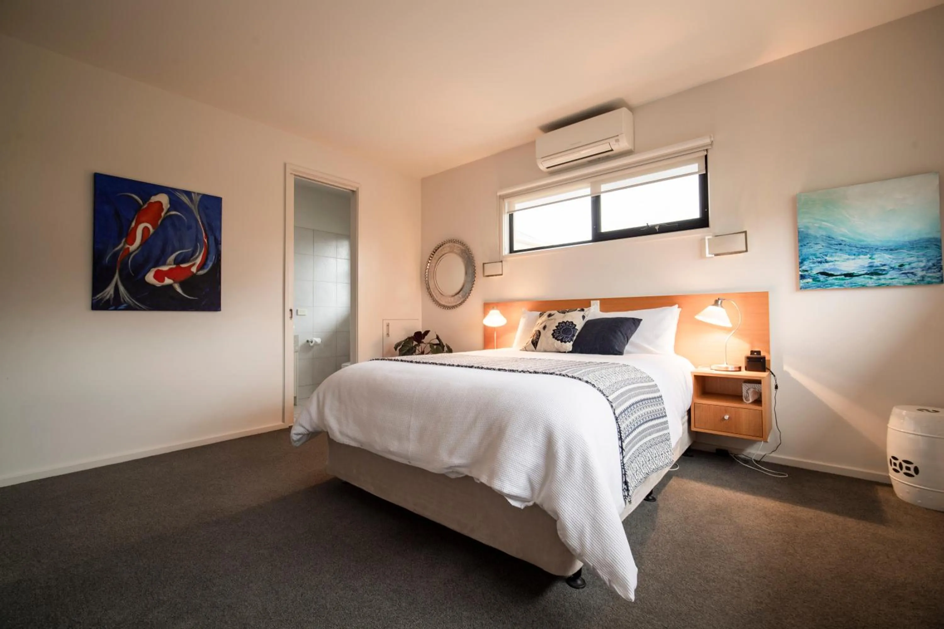 Bedroom, Bed in Hilltop Apartments Phillip Island