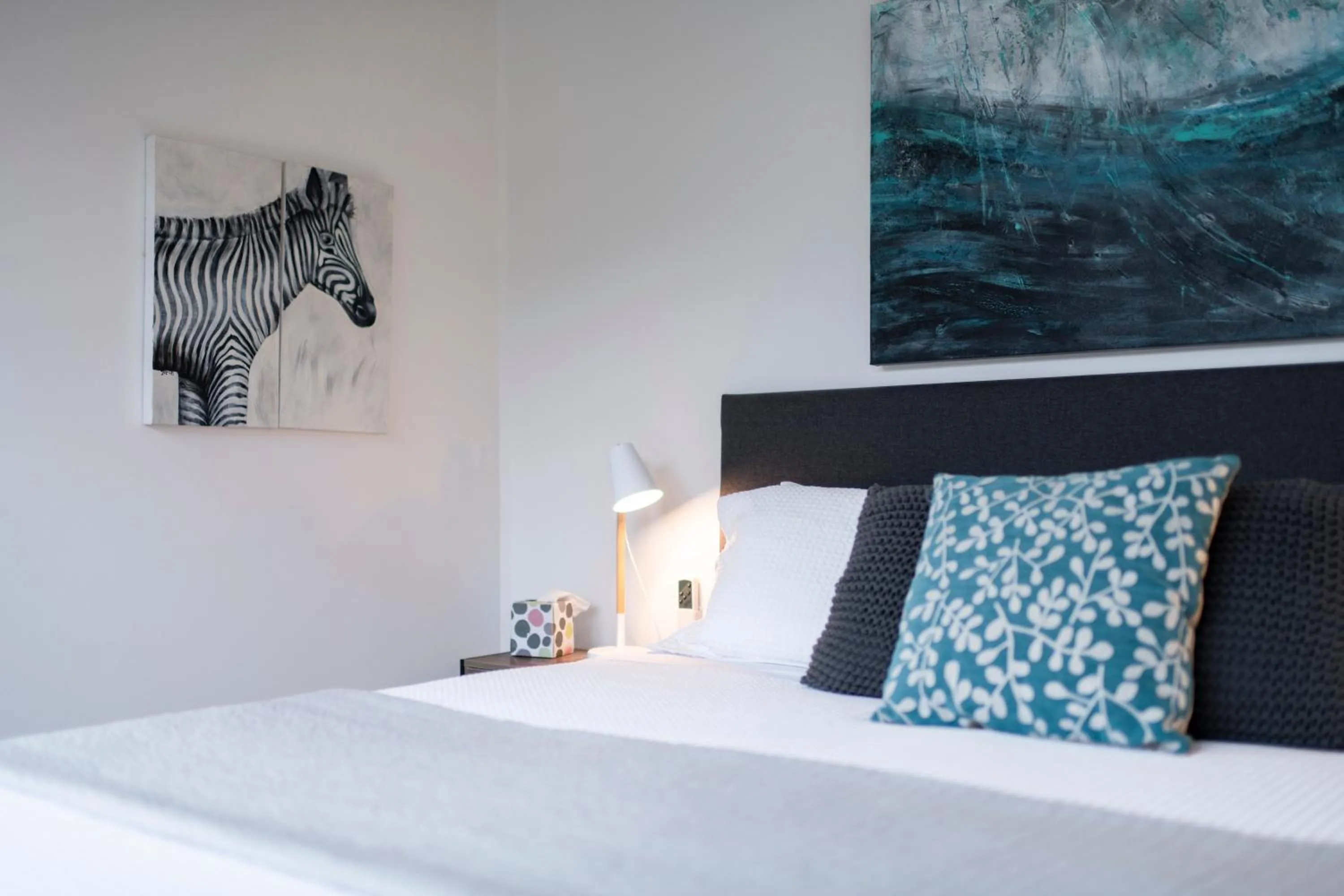 Bedroom, Bed in Hilltop Apartments Phillip Island