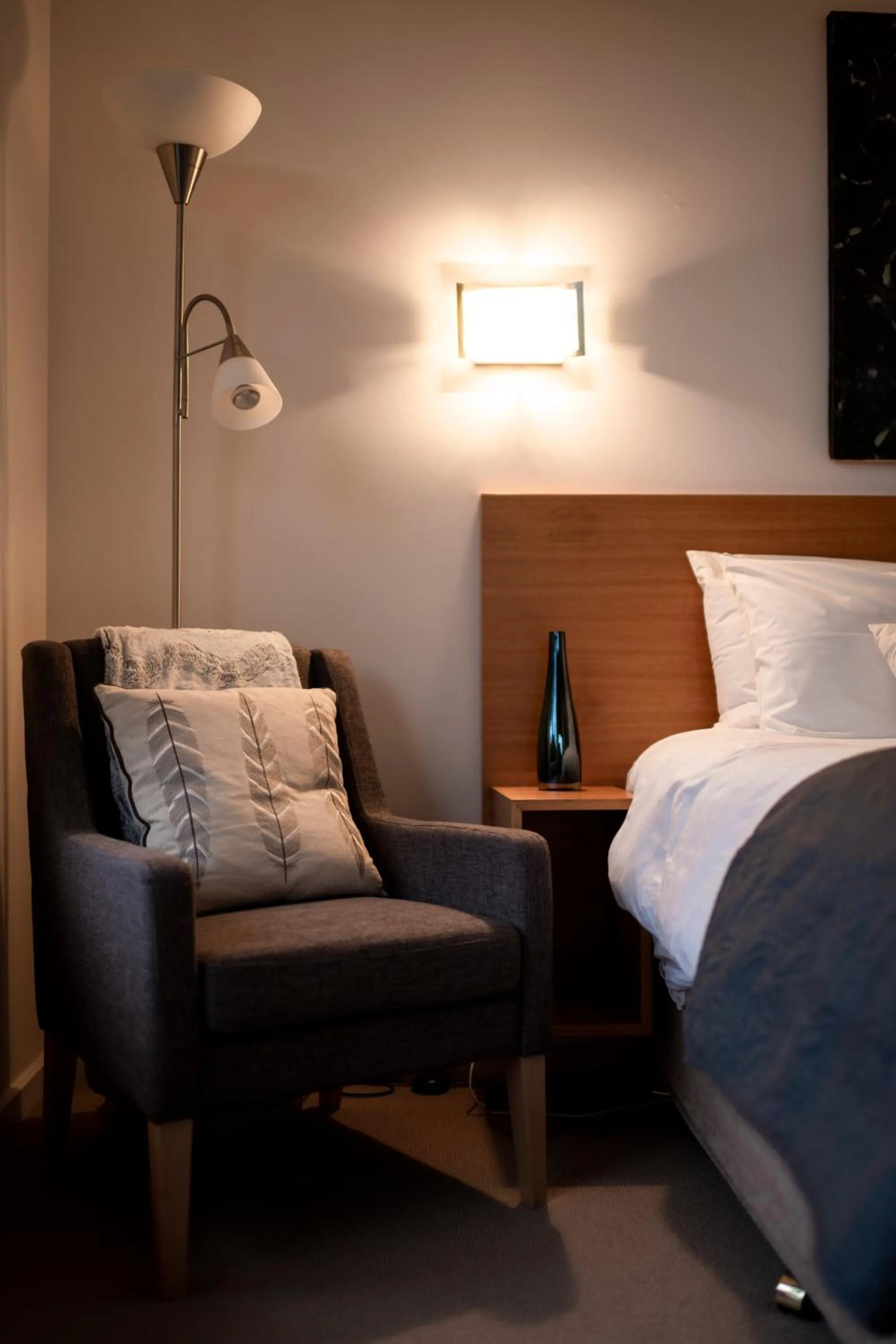 Bedroom, Bed in Hilltop Apartments Phillip Island