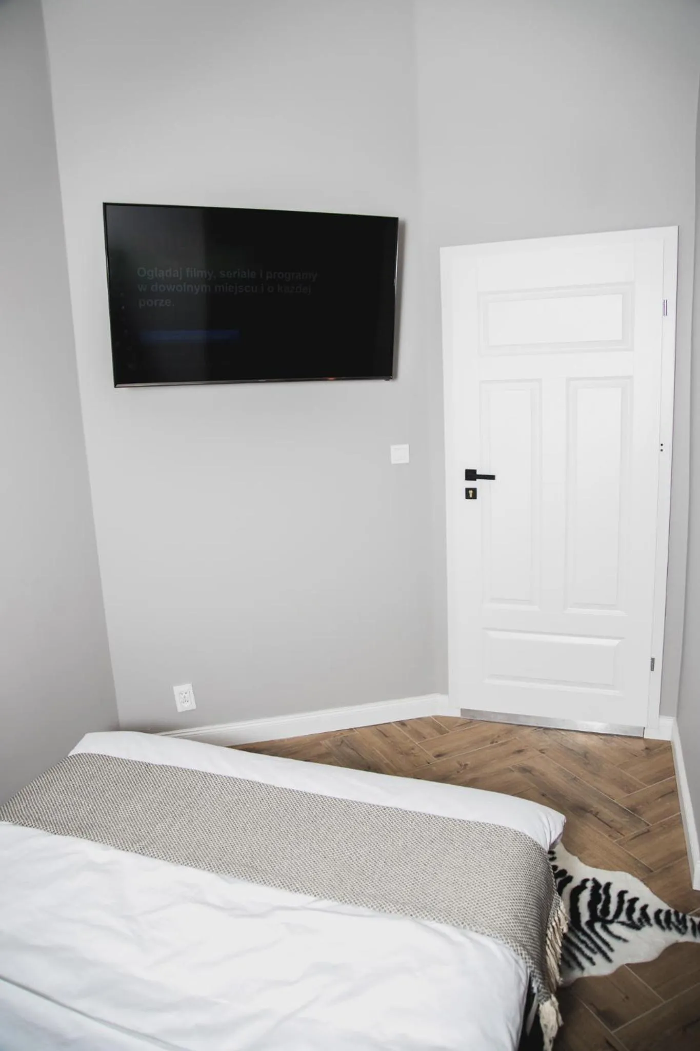 Bed in W1 Katowice