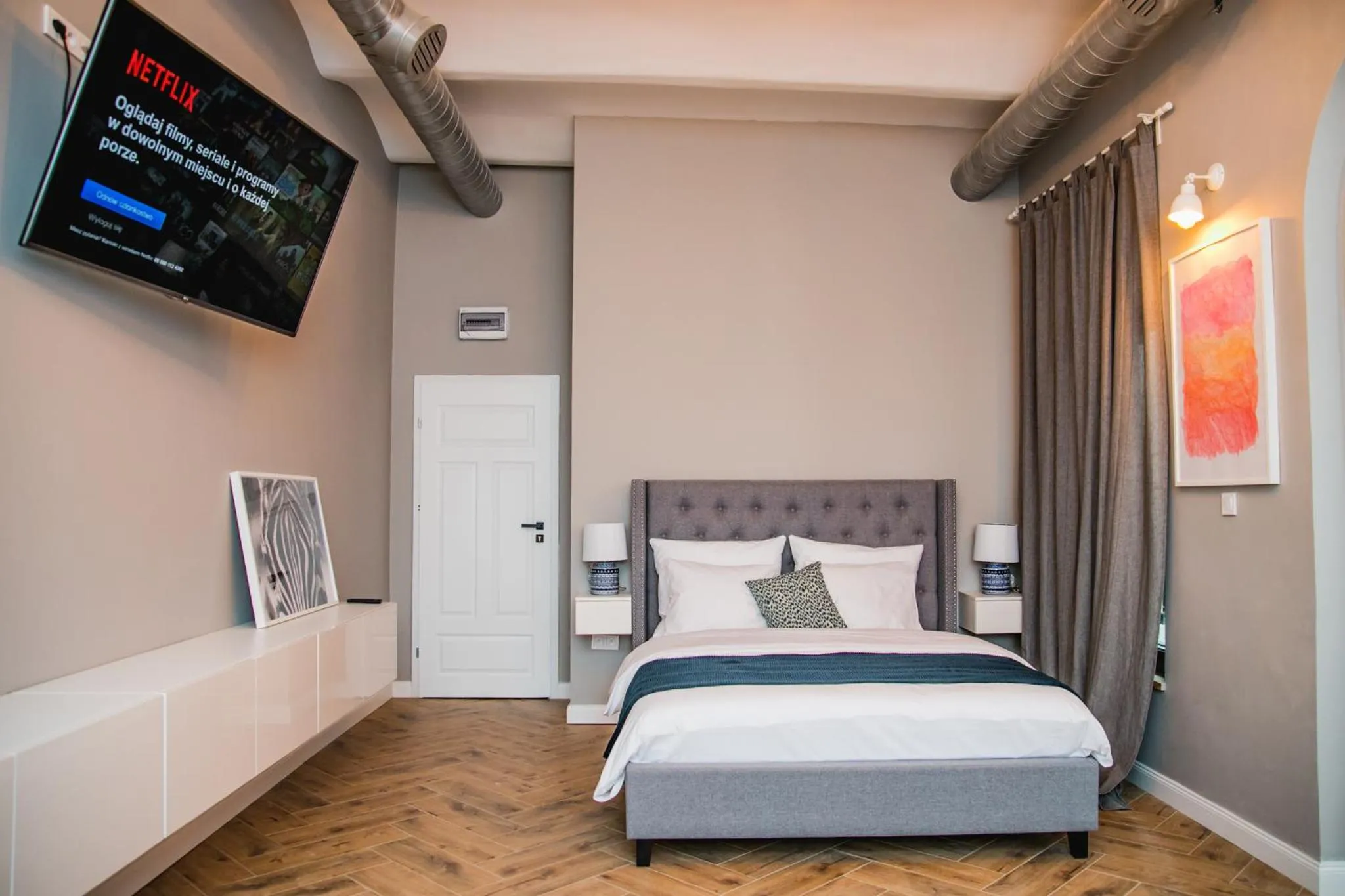 Bed in W1 Katowice