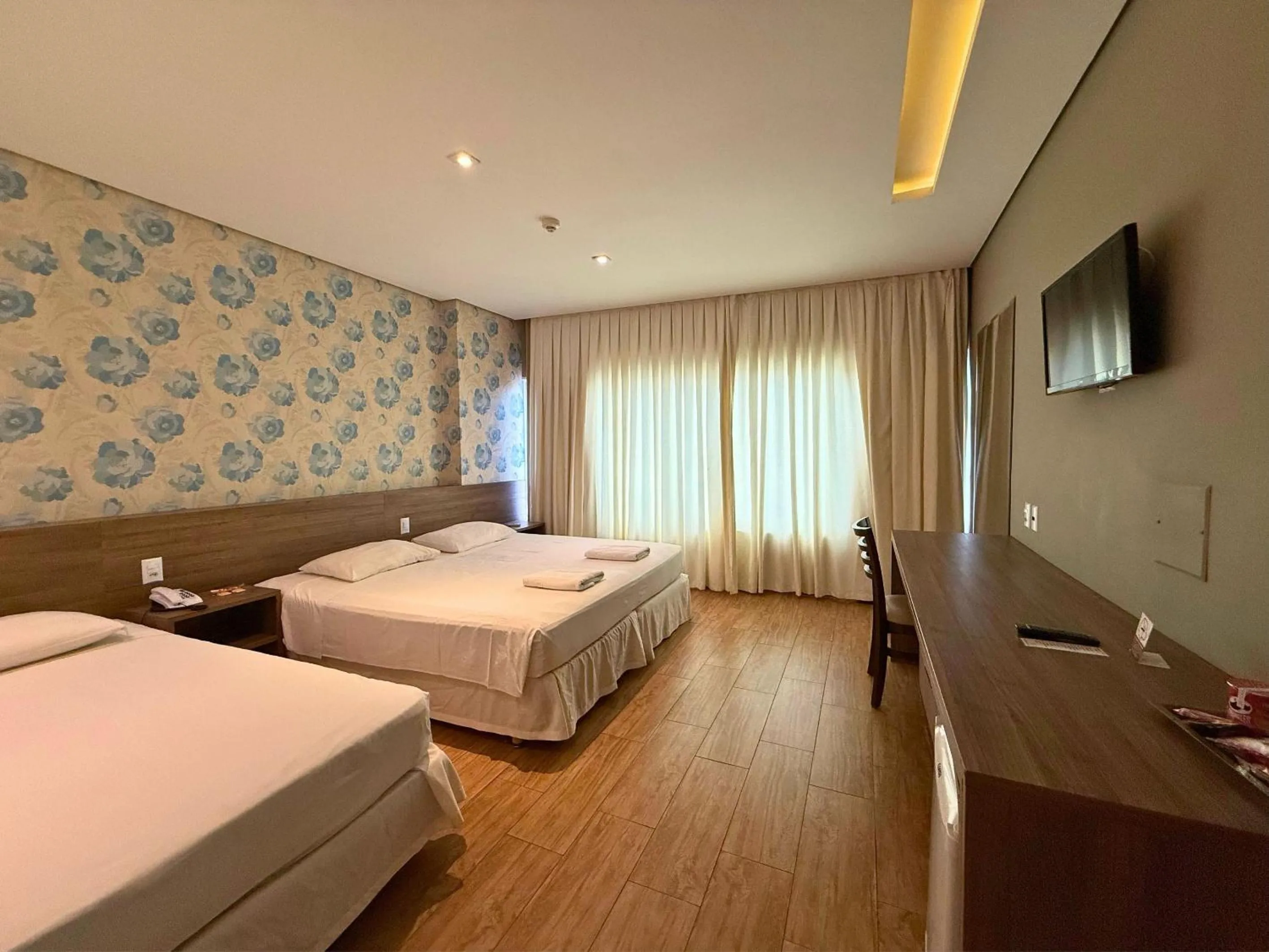 Bed in Continental Inn