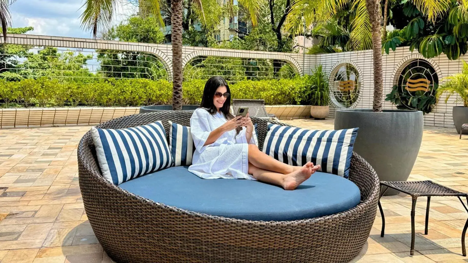 Swimming pool in Continental Inn Swimming pool in Continental Inn