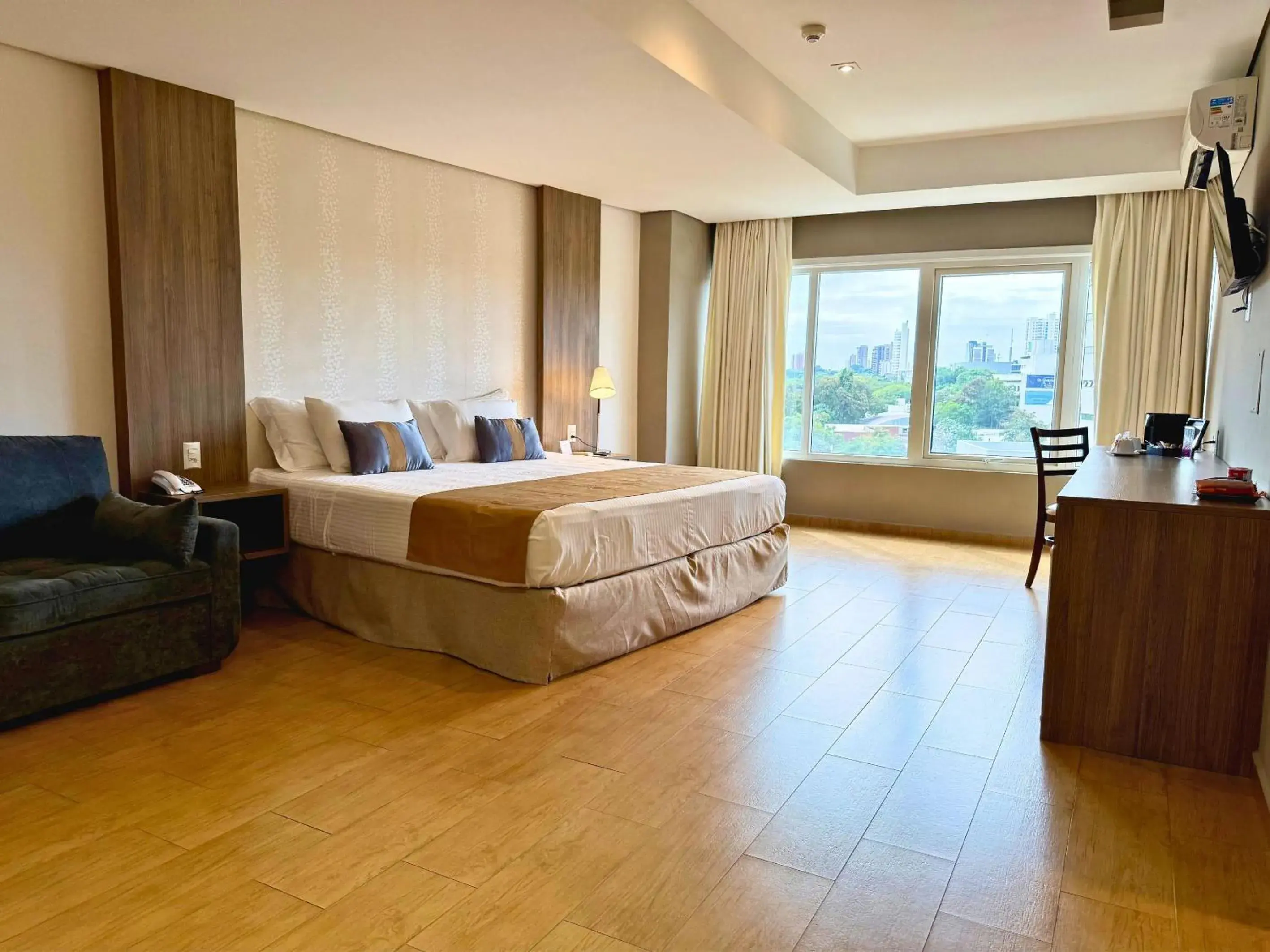 Bed in Continental Inn Bed in Continental Inn