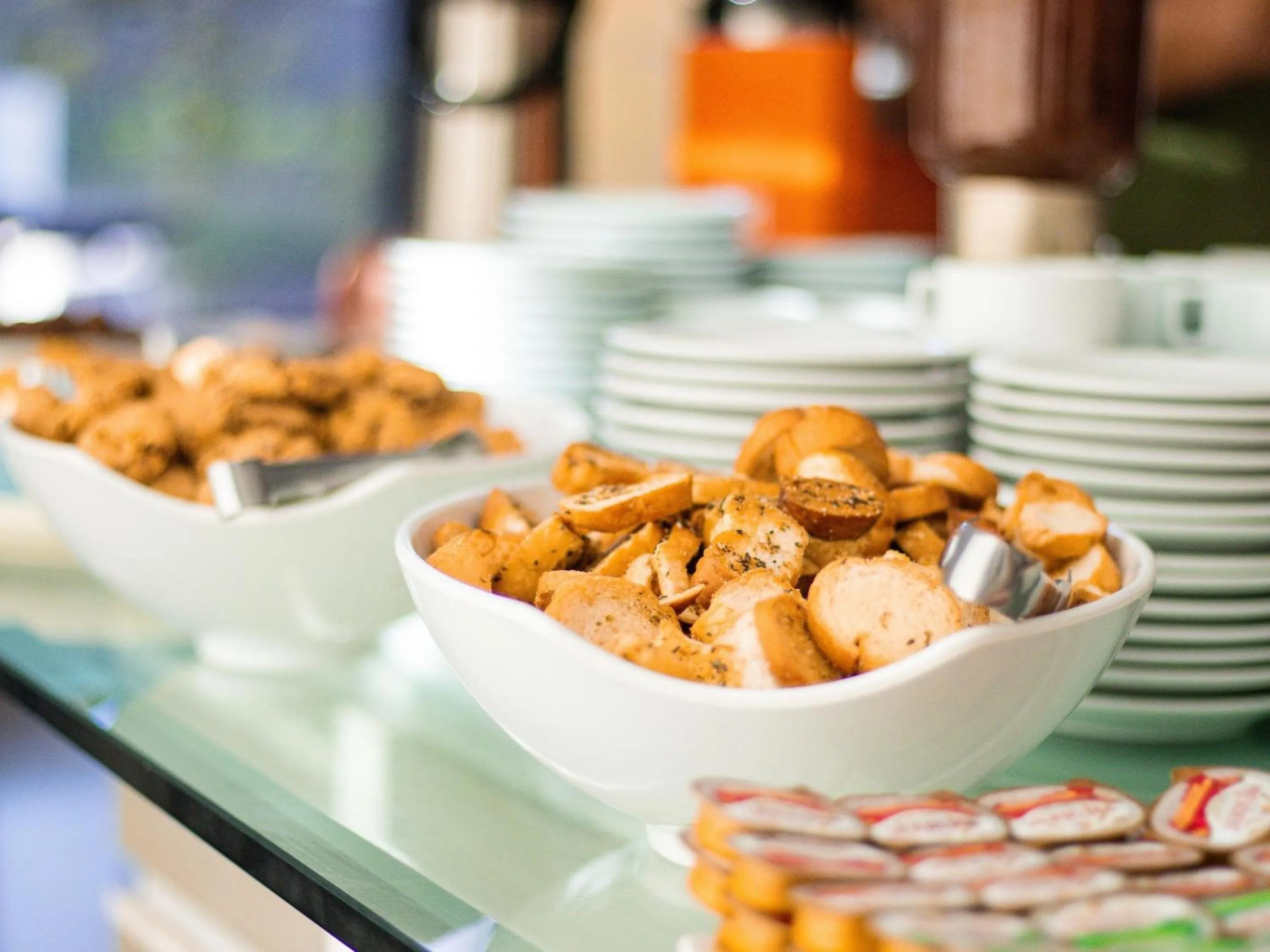 Coffee/tea facilities in Continental Inn