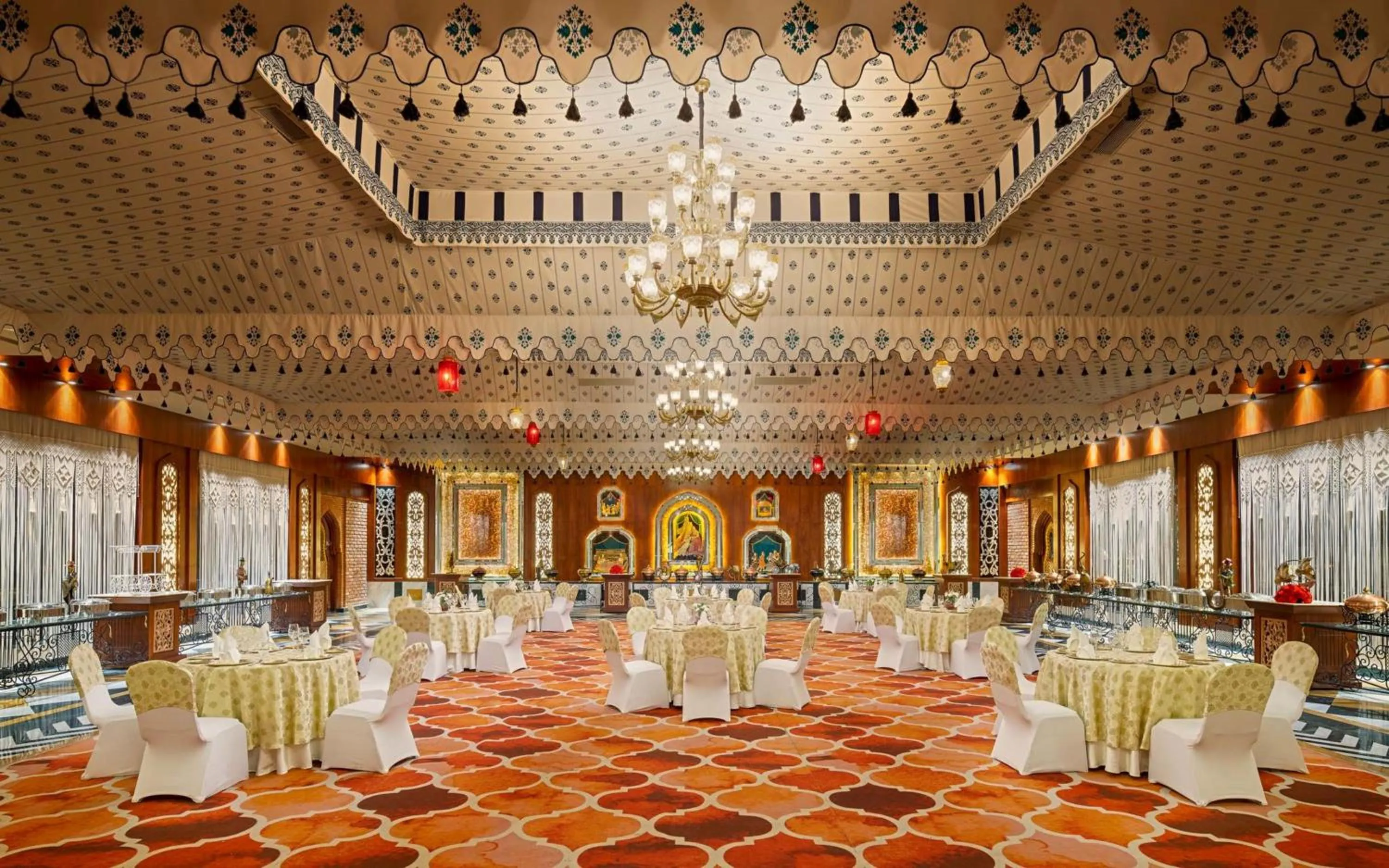 Banquet/Function facilities in Noormahal Palace Hotel