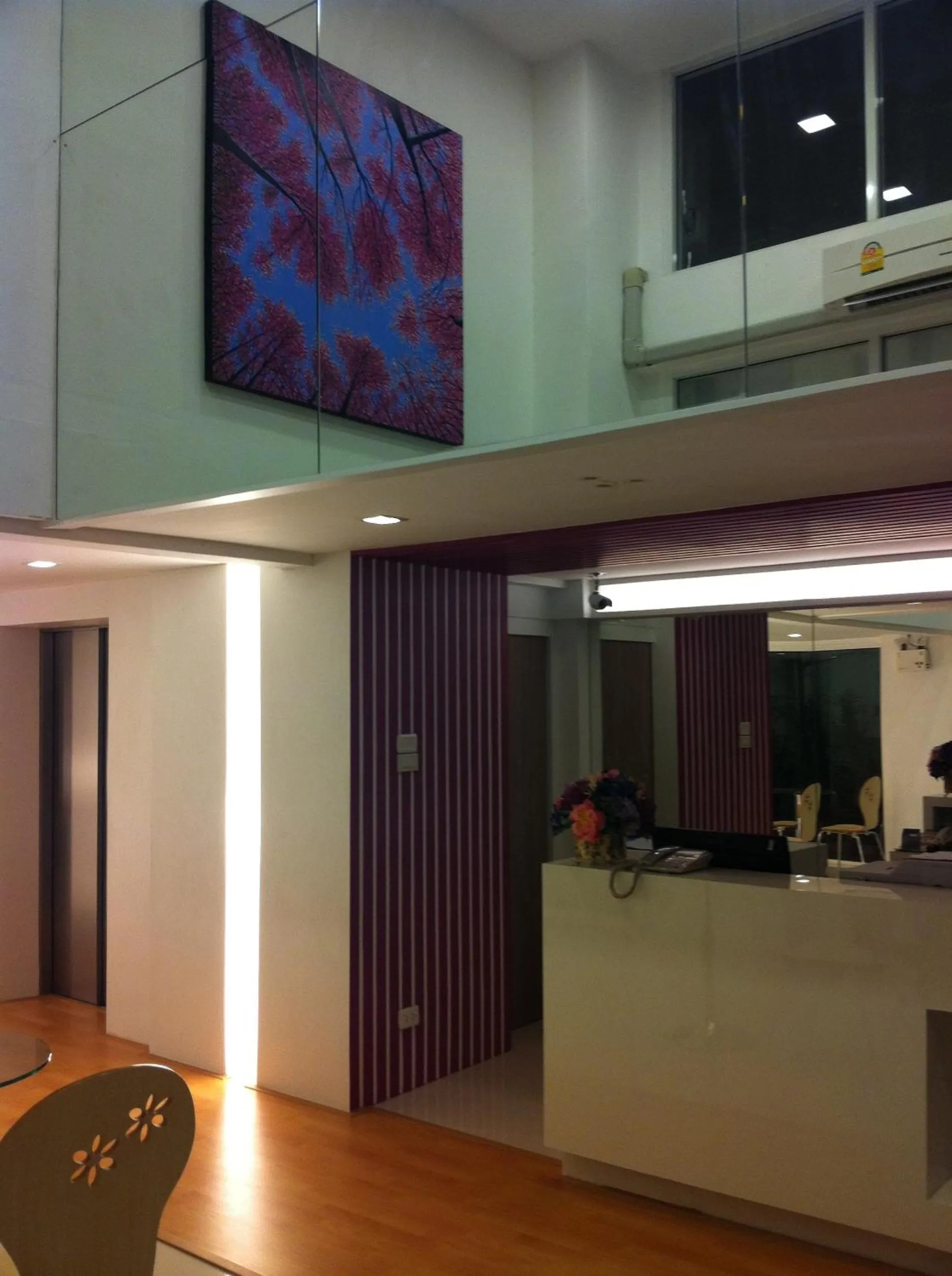 Lobby or reception in Nantra Ekkamai Hotel