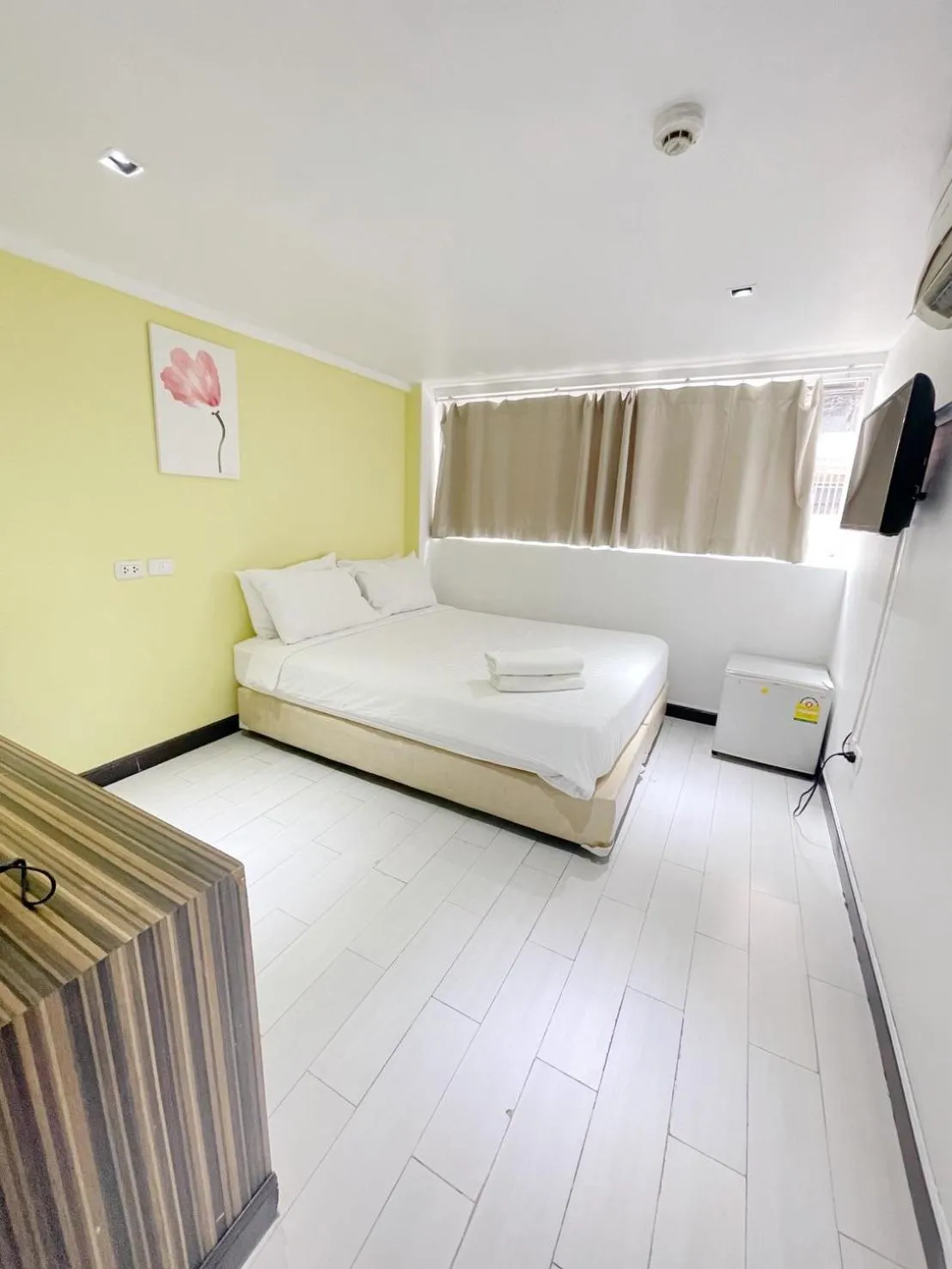 Bed in Nantra Ekkamai Hotel