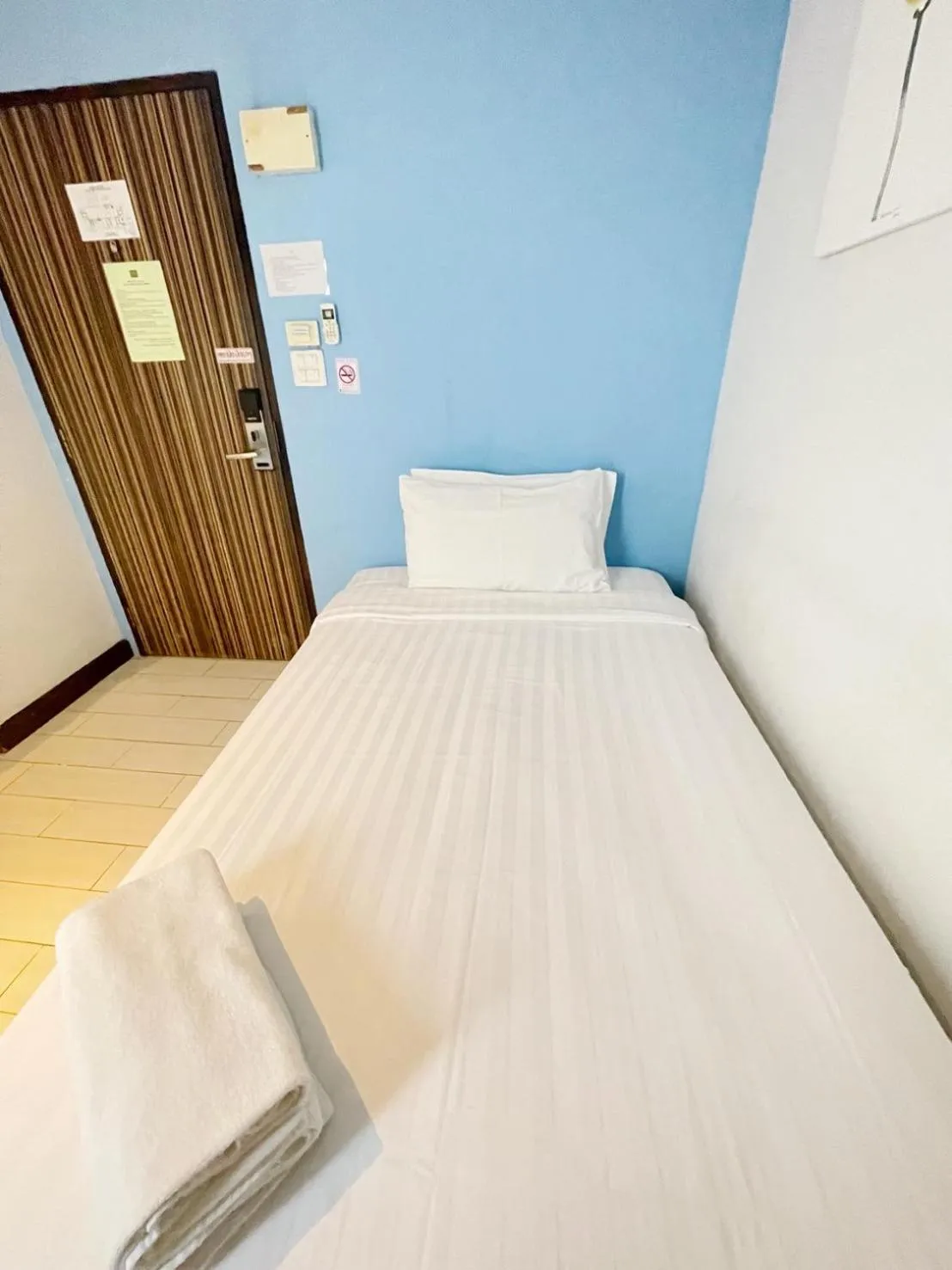 Bed in Nantra Ekkamai Hotel