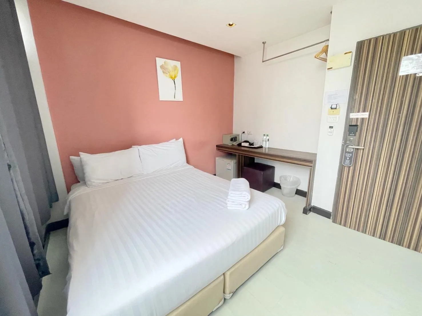 Bed in Nantra Ekkamai Hotel