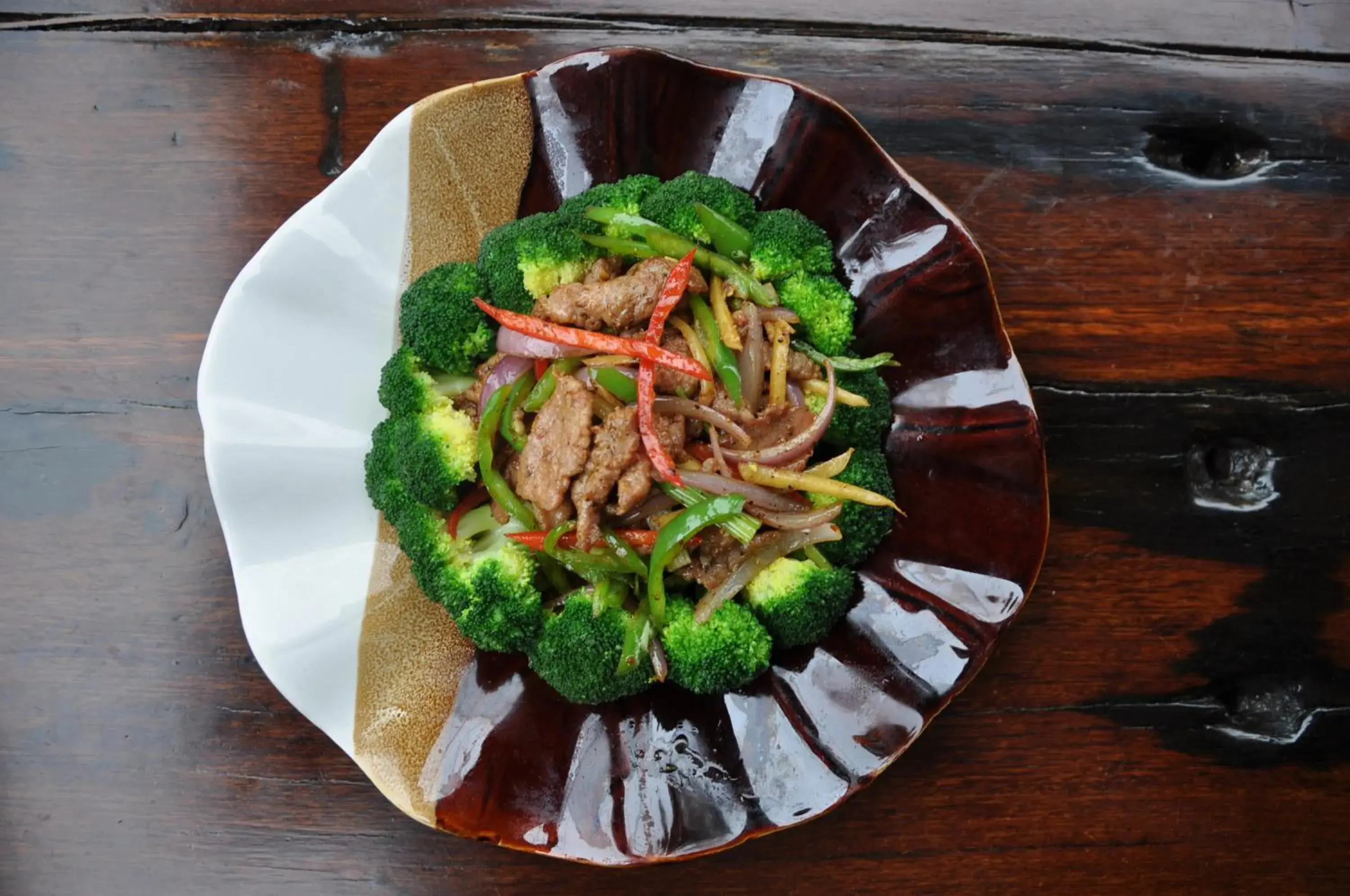 Food in Yangshuo Tea Cozy--one way Free pick up from airport or TS 4 nights Food in Yangshuo Tea Cozy--one way Free pick up from airport or TS 4 nights