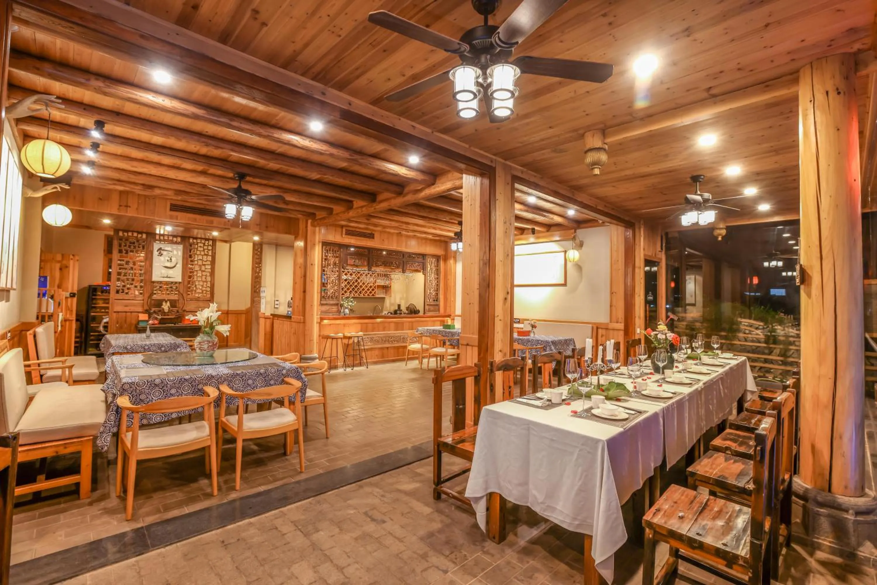 Restaurant/places to eat in Yangshuo Tea Cozy--one way Free pick up from airport or TS 4 nights