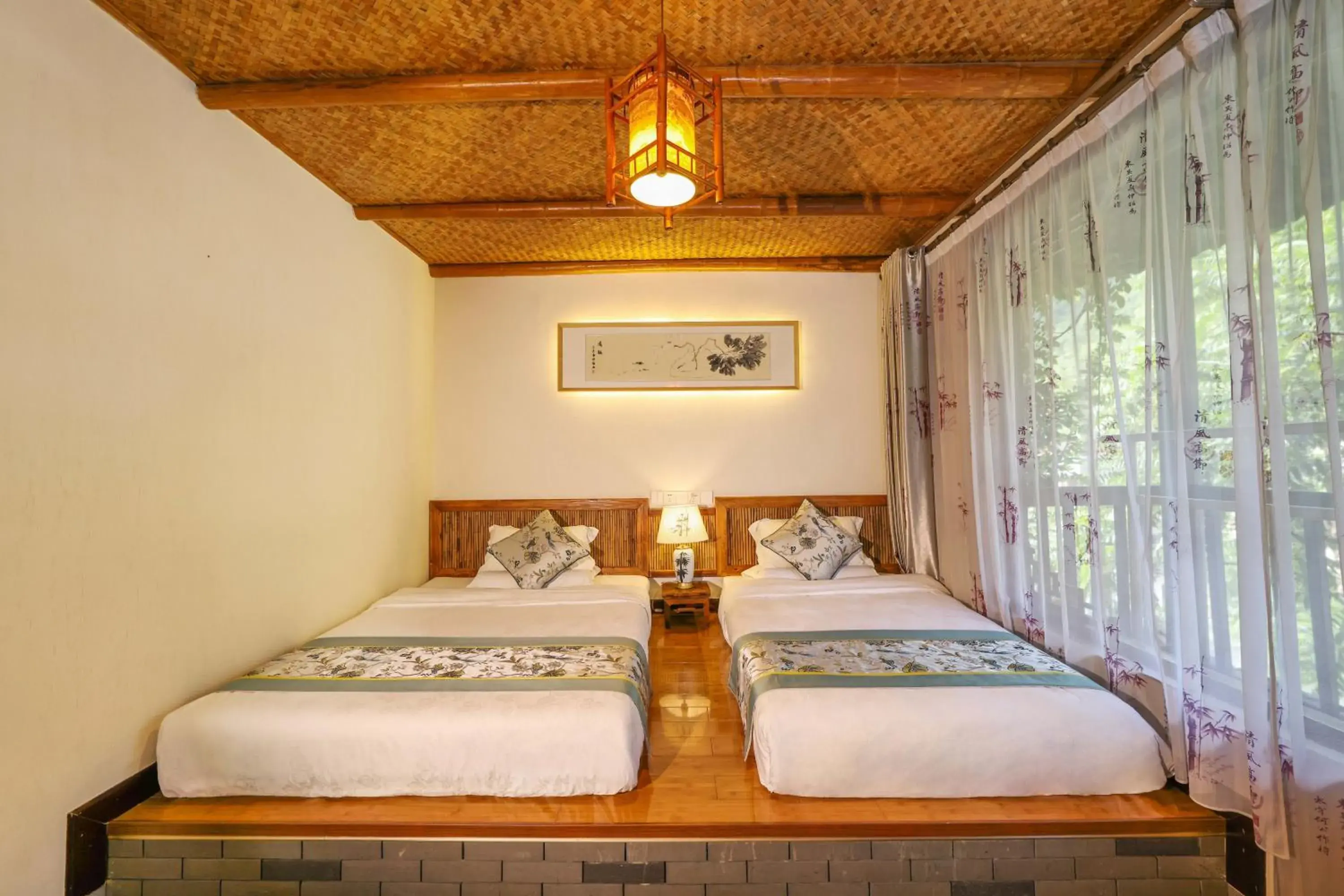 Deluxe Family Room in Yangshuo Tea Cozy--one way Free pick up from airport or TS 4 nights Deluxe Family Room in Yangshuo Tea Cozy--one way Free pick up from airport or TS 4 nights