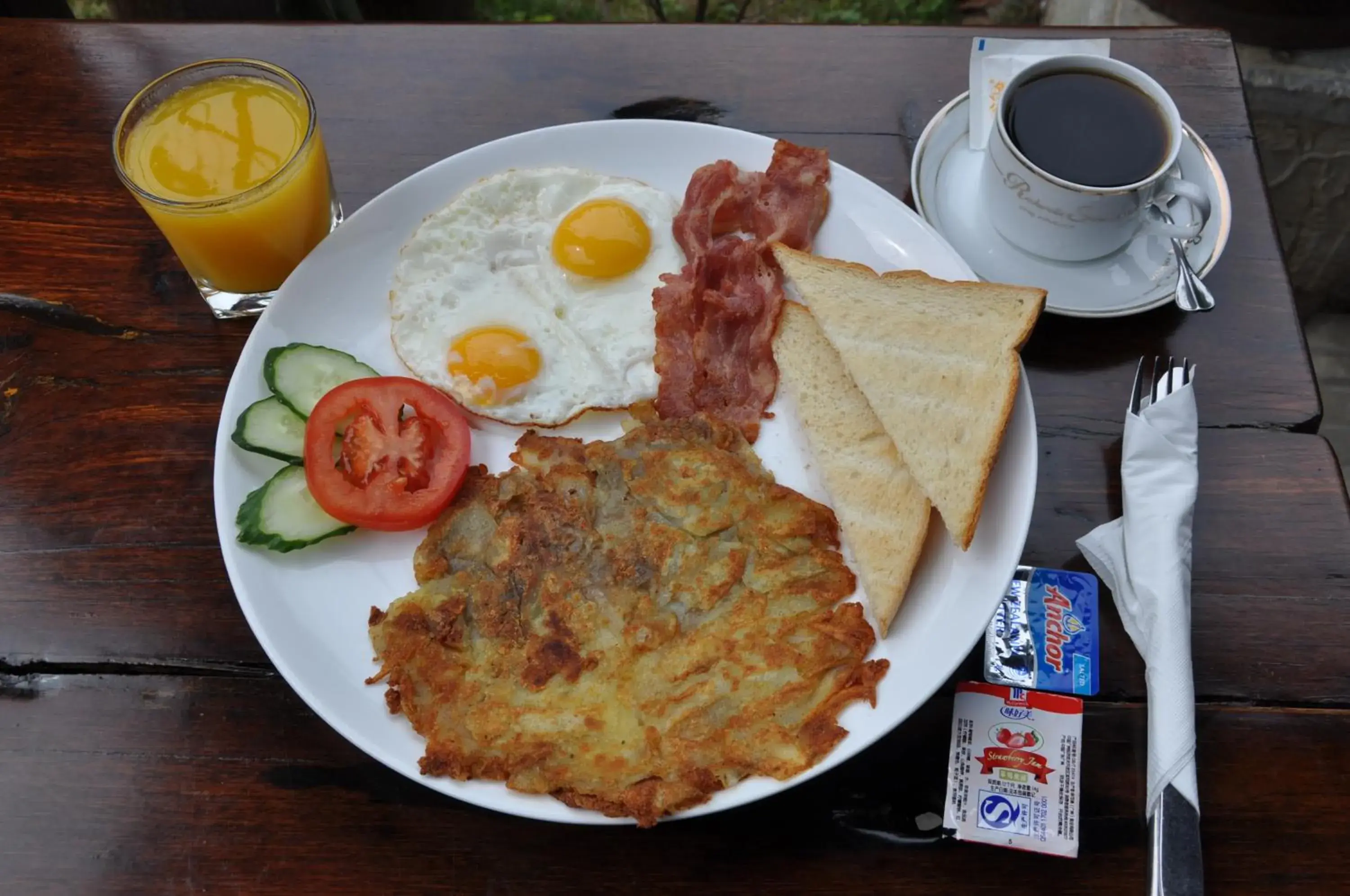 Food in Yangshuo Tea Cozy--one way Free pick up from airport or TS 4 nights Food in Yangshuo Tea Cozy--one way Free pick up from airport or TS 4 nights