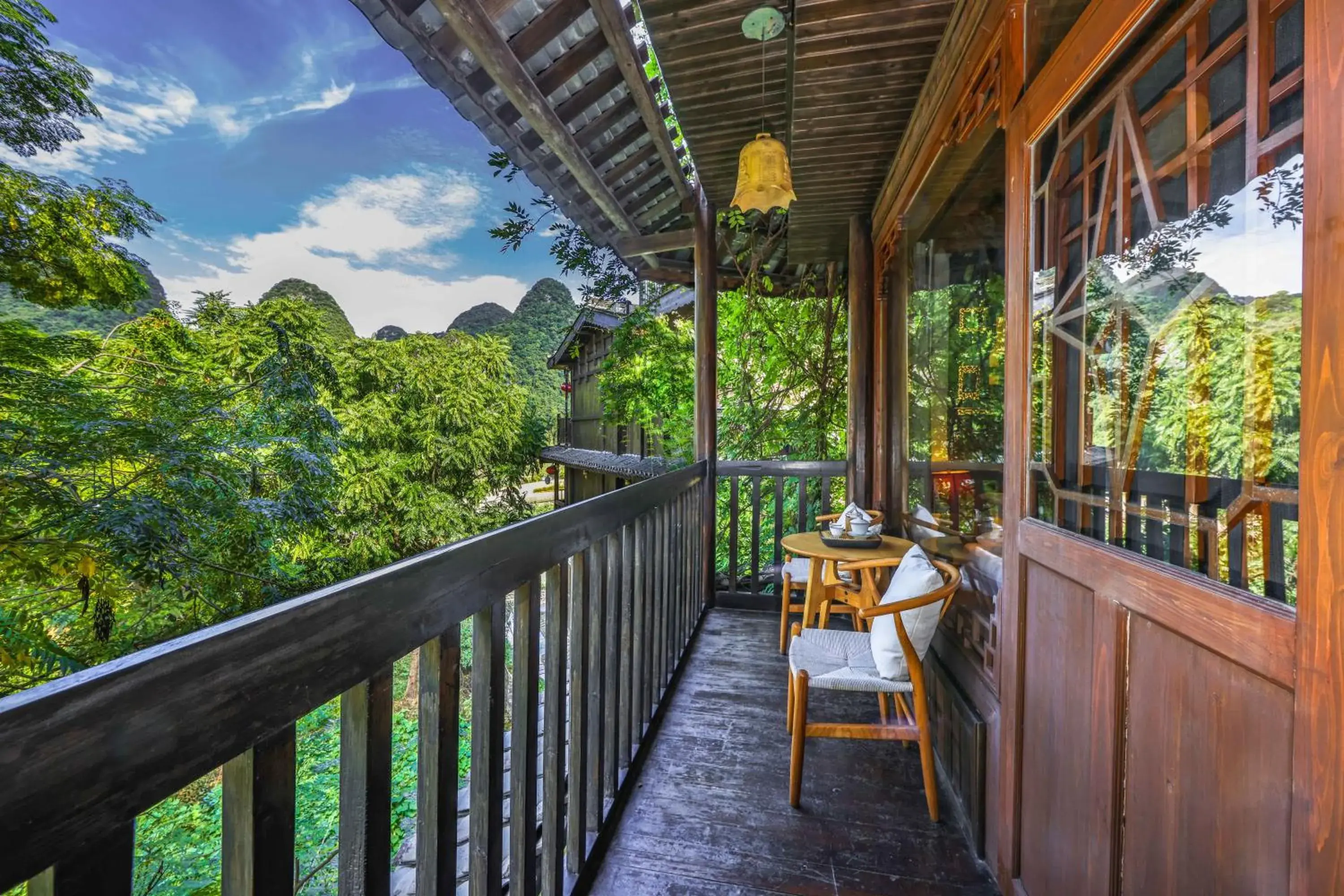 Mountain view in Yangshuo Tea Cozy--one way Free pick up from airport or TS 4 nights Mountain view in Yangshuo Tea Cozy--one way Free pick up from airport or TS 4 nights