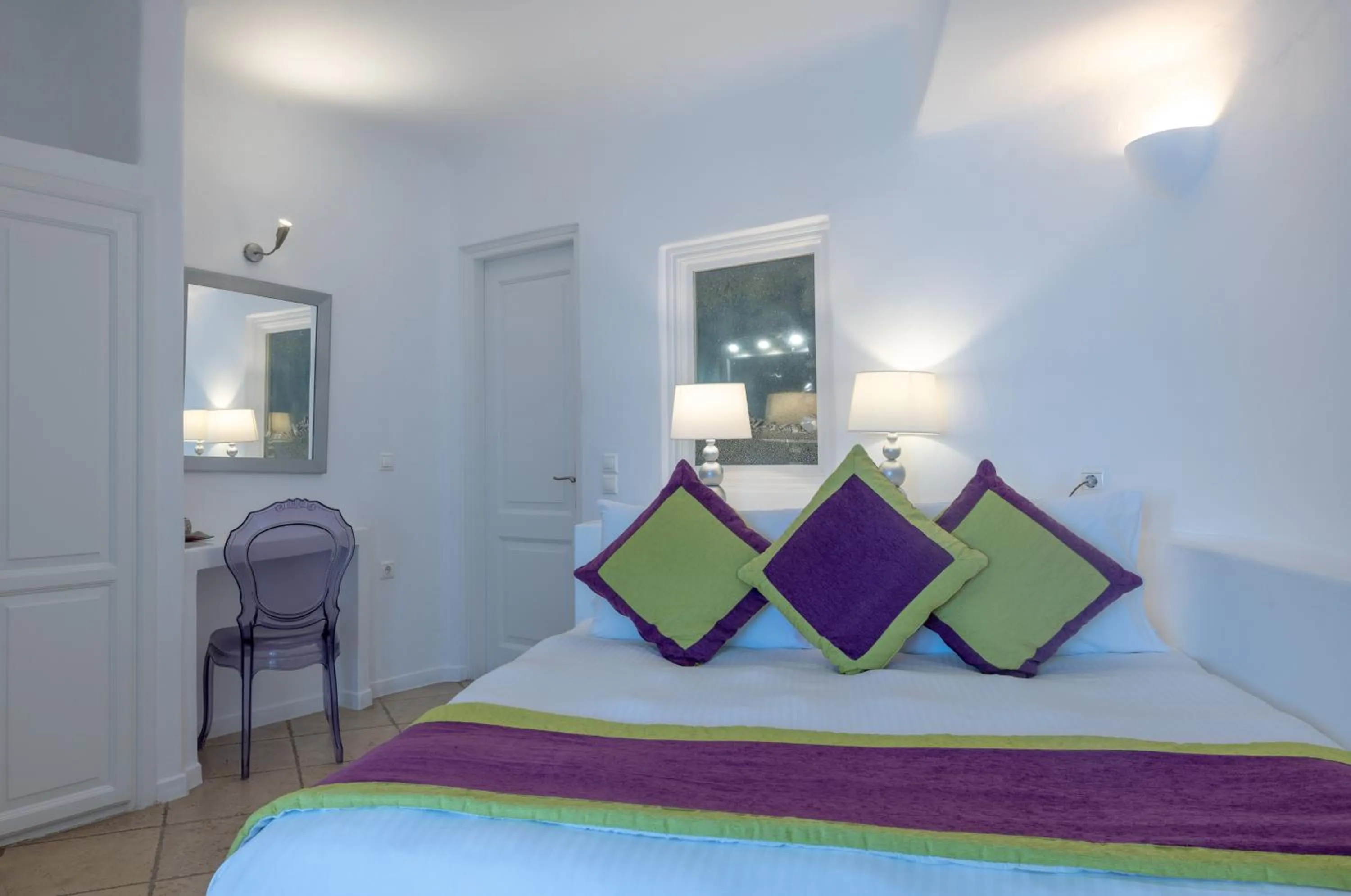 Bedroom, Bed in Above Blue Suites