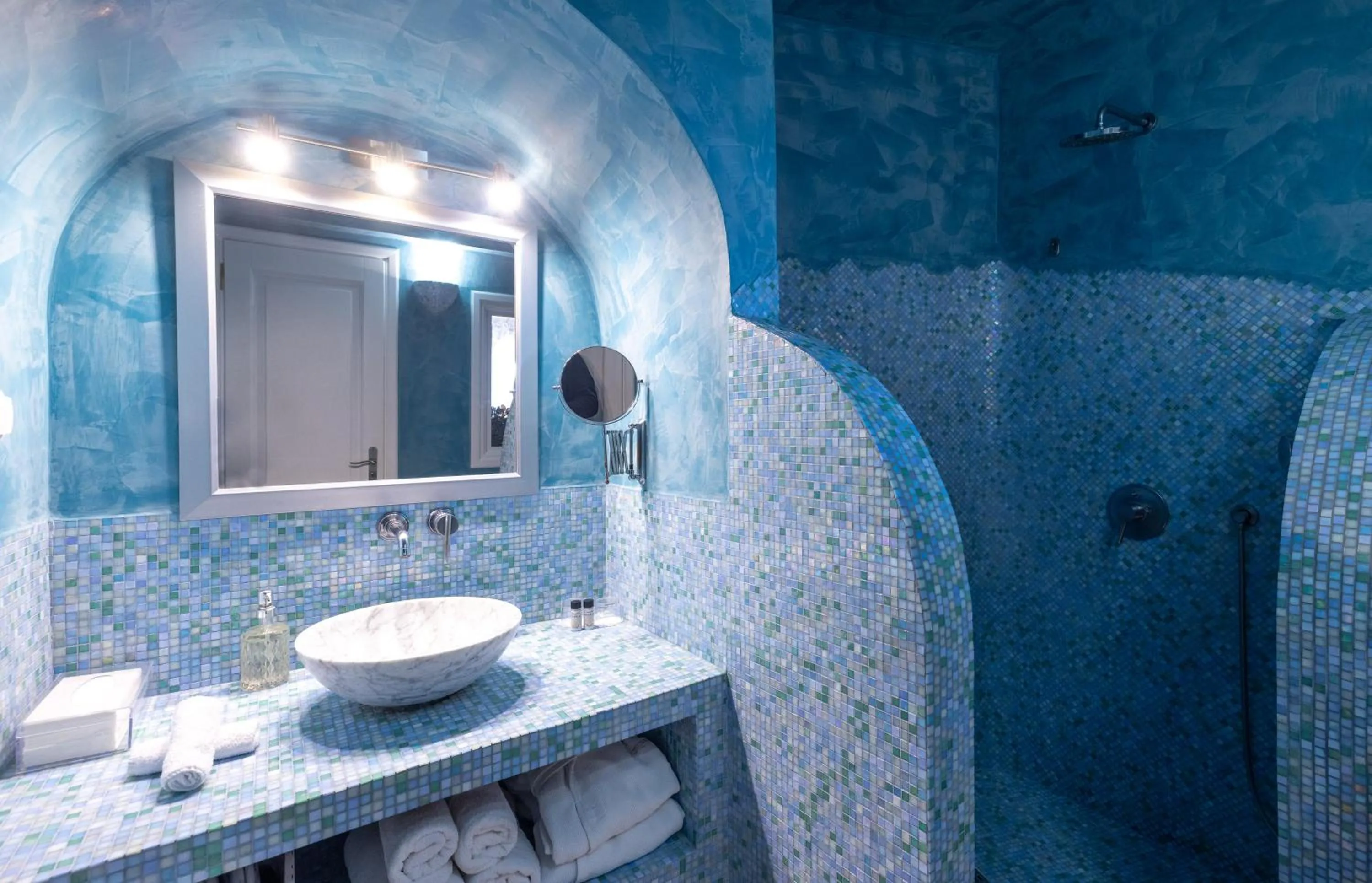 Bedroom in Above Blue Suites